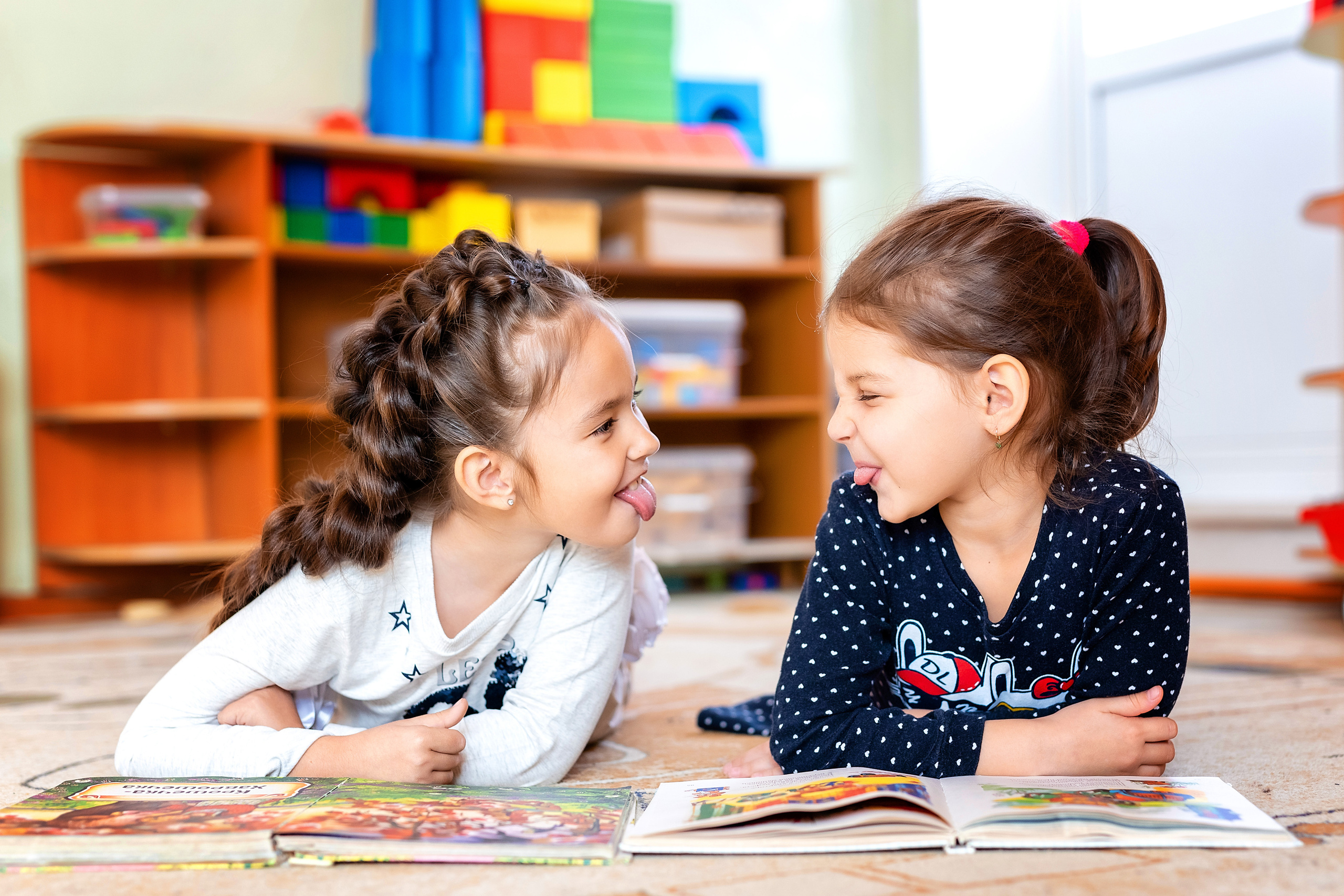 Выпускной альбом город Артем. Стильный выпускной альбом Владивосток фотограф Вероника Мигачева