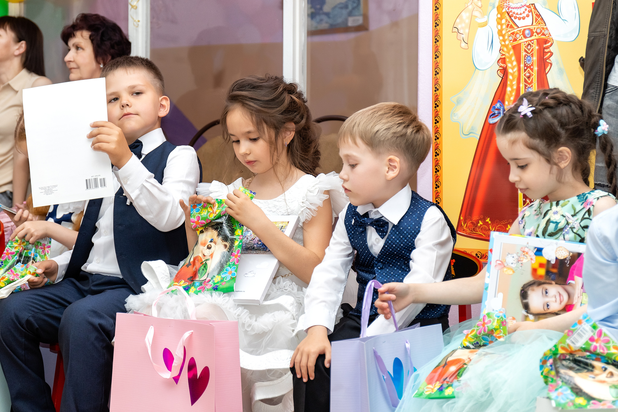 Выпускной Детский сад № 25. Стильный выпускной альбом Владивосток фотограф Вероника Мигачева