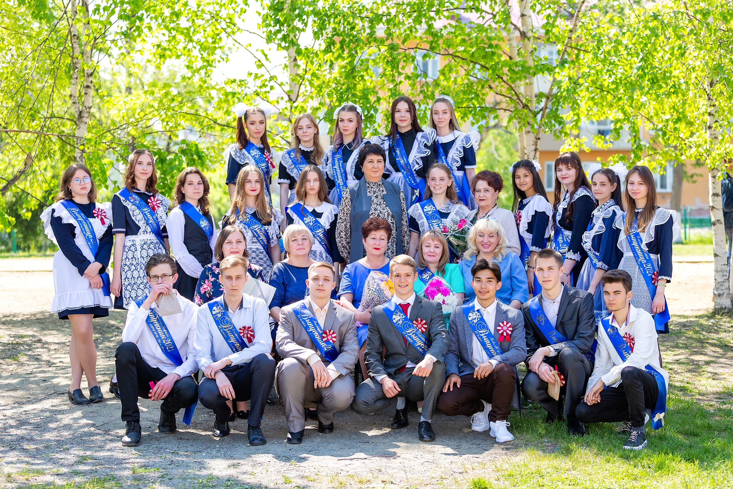 Последний звонок 33 школа. Стильный выпускной альбом Владивосток фотограф Вероника Мигачева