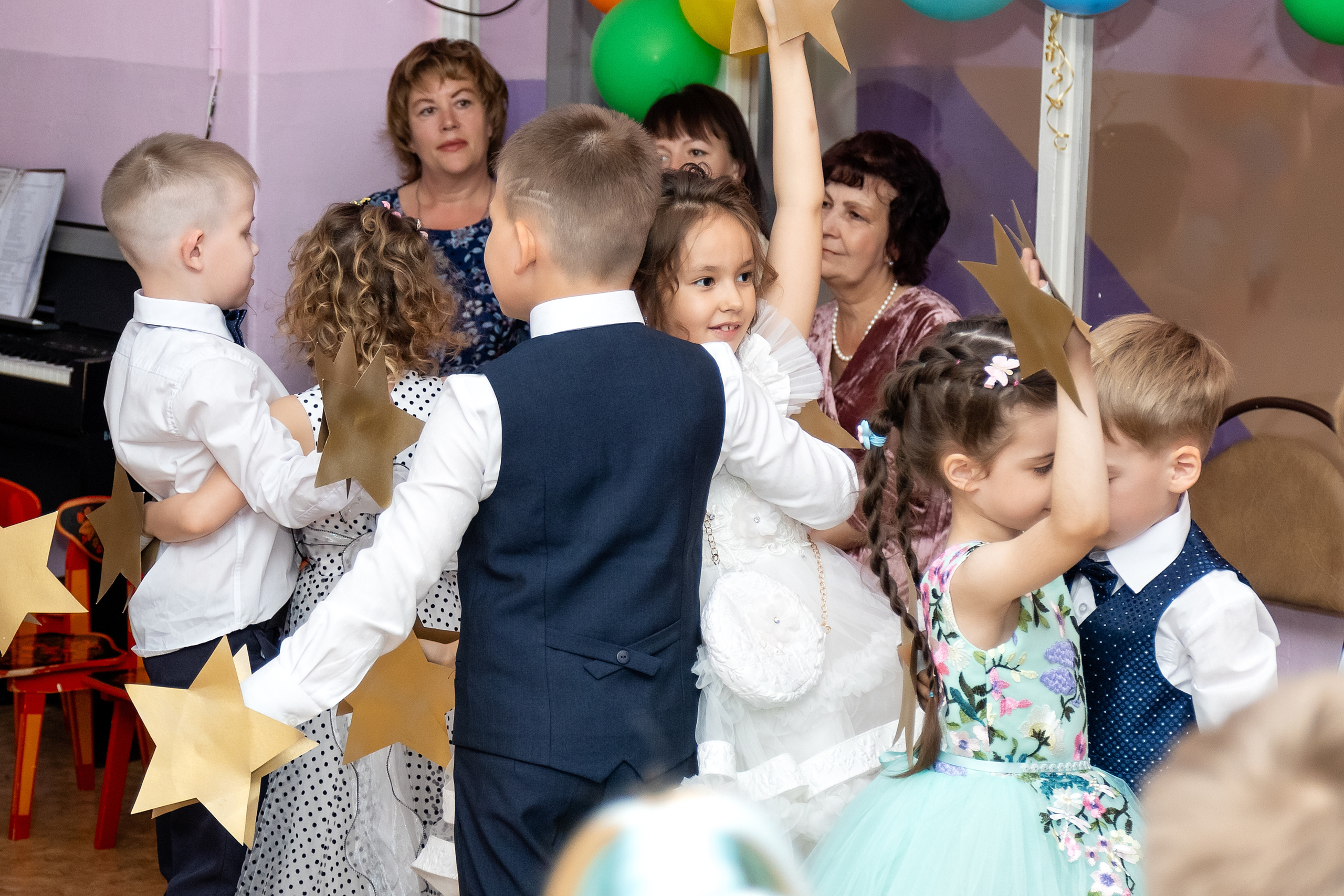 Выпускной Детский сад № 25. Стильный выпускной альбом Владивосток фотограф Вероника Мигачева