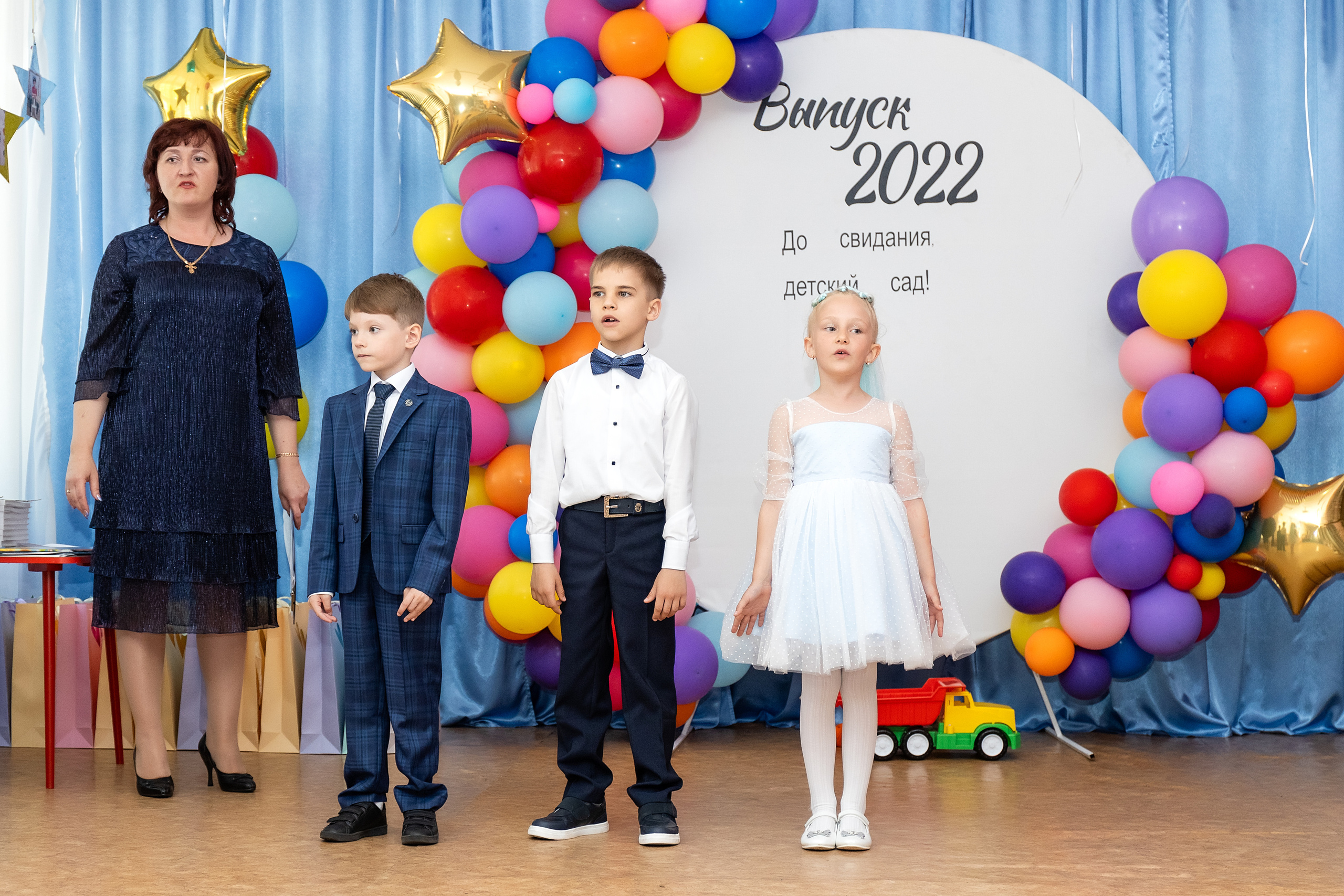 Выпускной Детский сад № 25. Стильный выпускной альбом Владивосток фотограф Вероника Мигачева