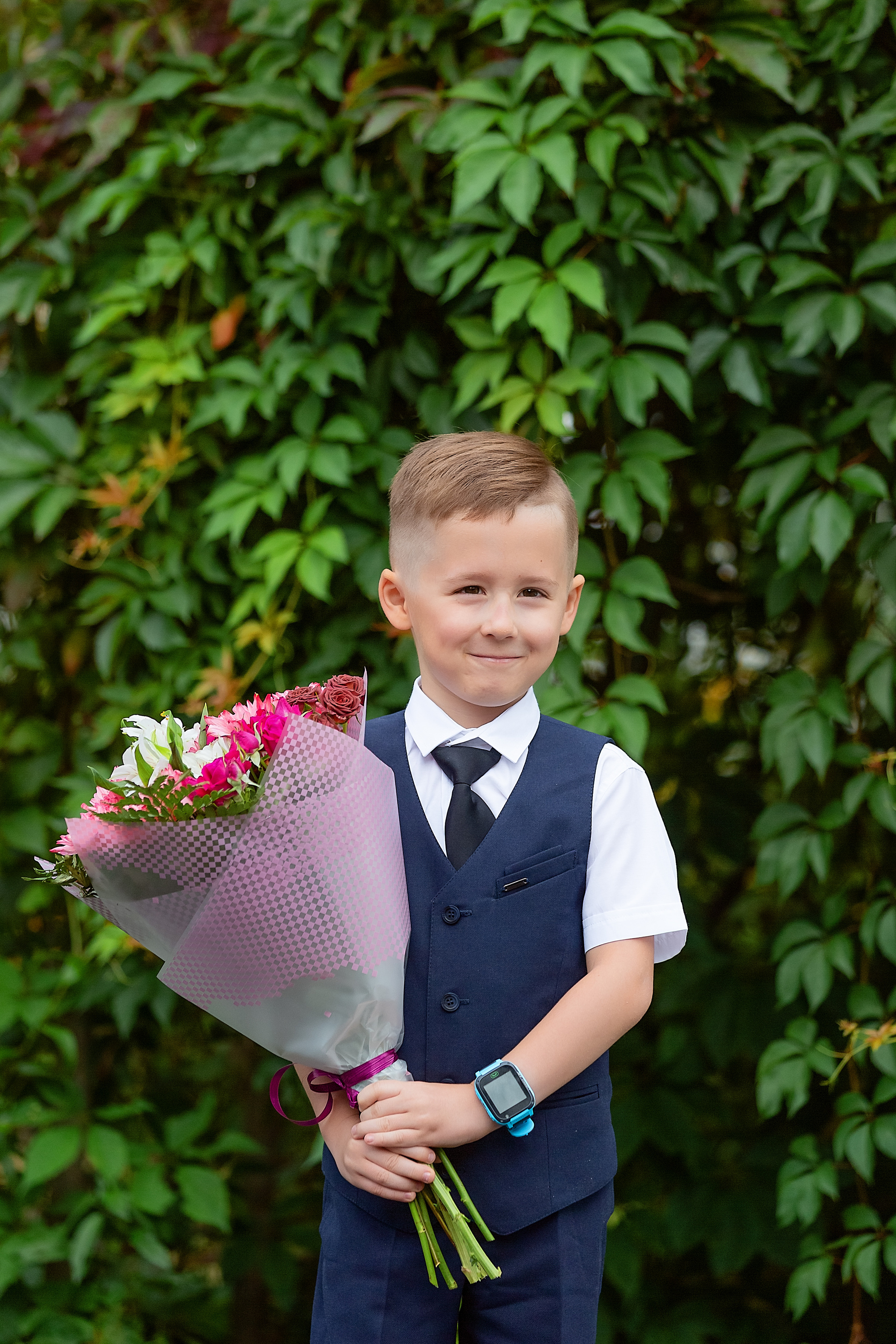 1 «А» КГОБУ «КШИ III–IV видов». Стильный выпускной альбом Владивосток фотограф Вероника Мигачева