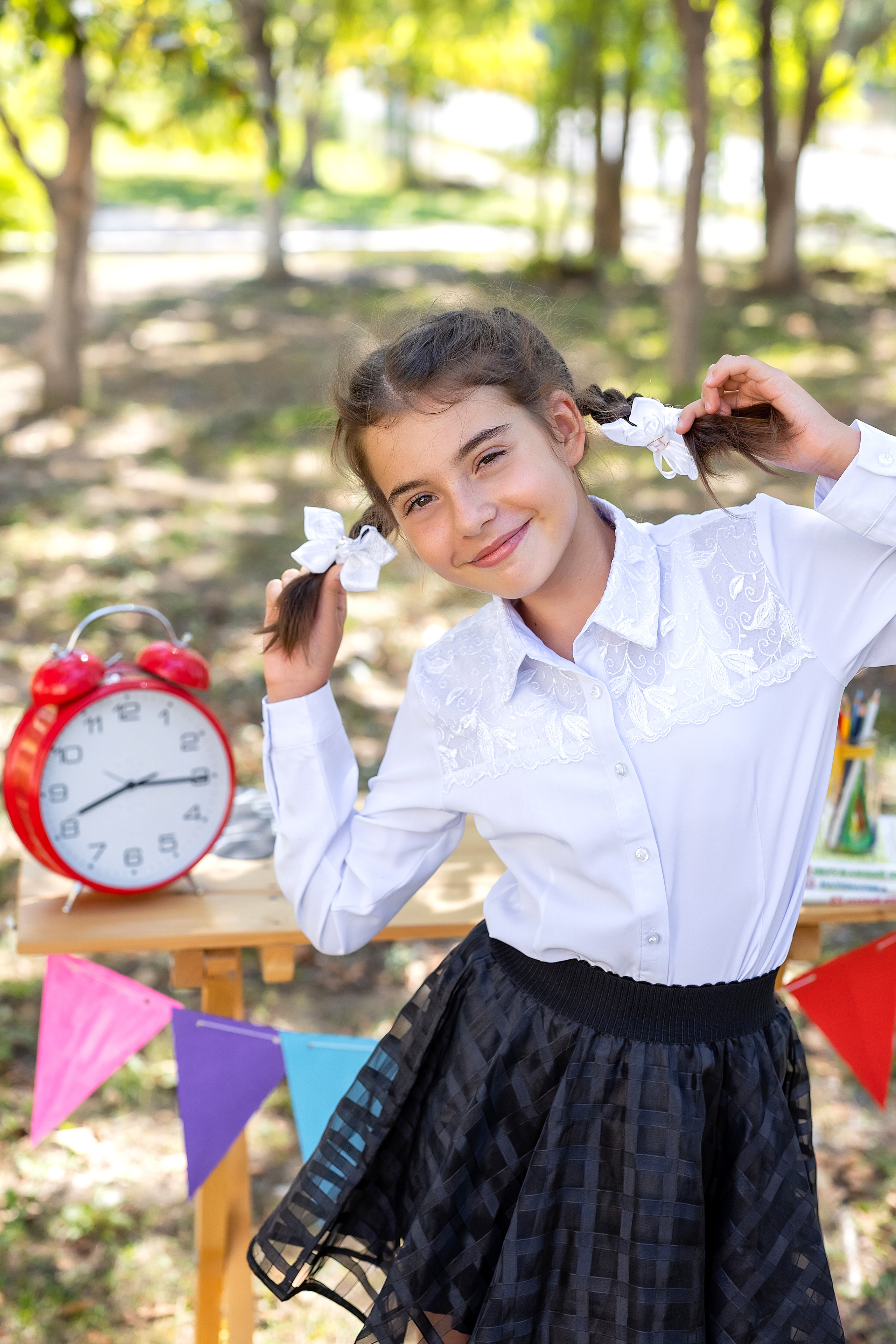 4-В, Гимназия. Фотозона «Здравствуй, Школа!». Стильный выпускной альбом Владивосток фотограф Вероника Мигачева