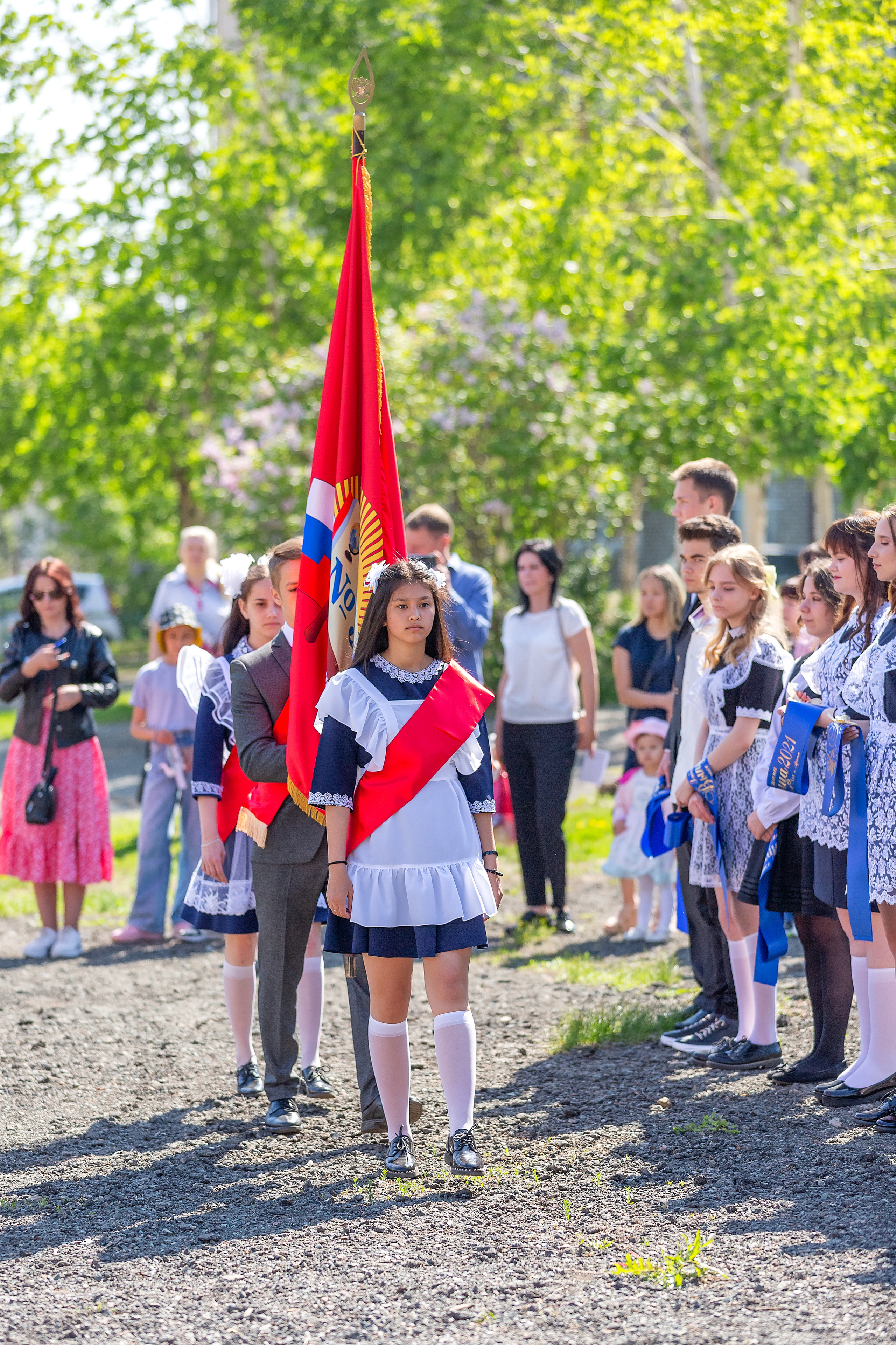 Последний звонок 33 школа. Стильный выпускной альбом Владивосток фотограф Вероника Мигачева