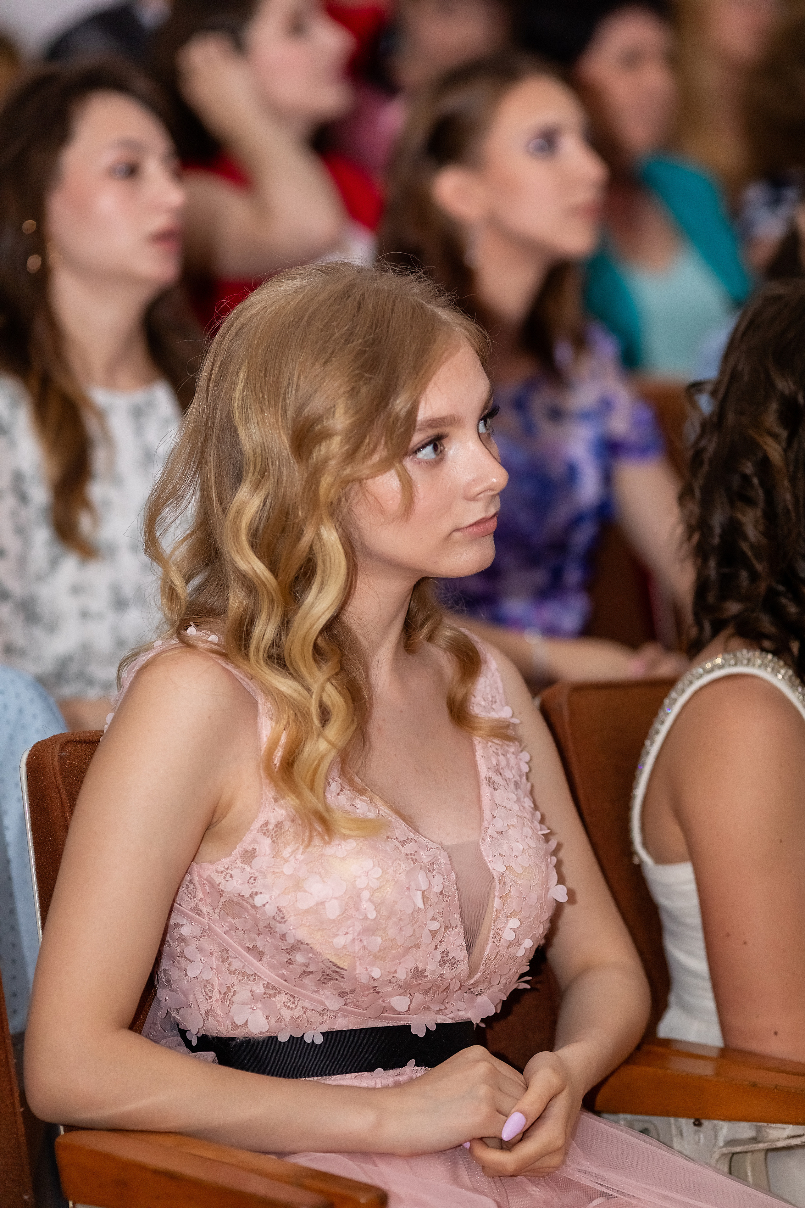 Выпускной 33 школа. Стильный выпускной альбом Владивосток фотограф Вероника Мигачева