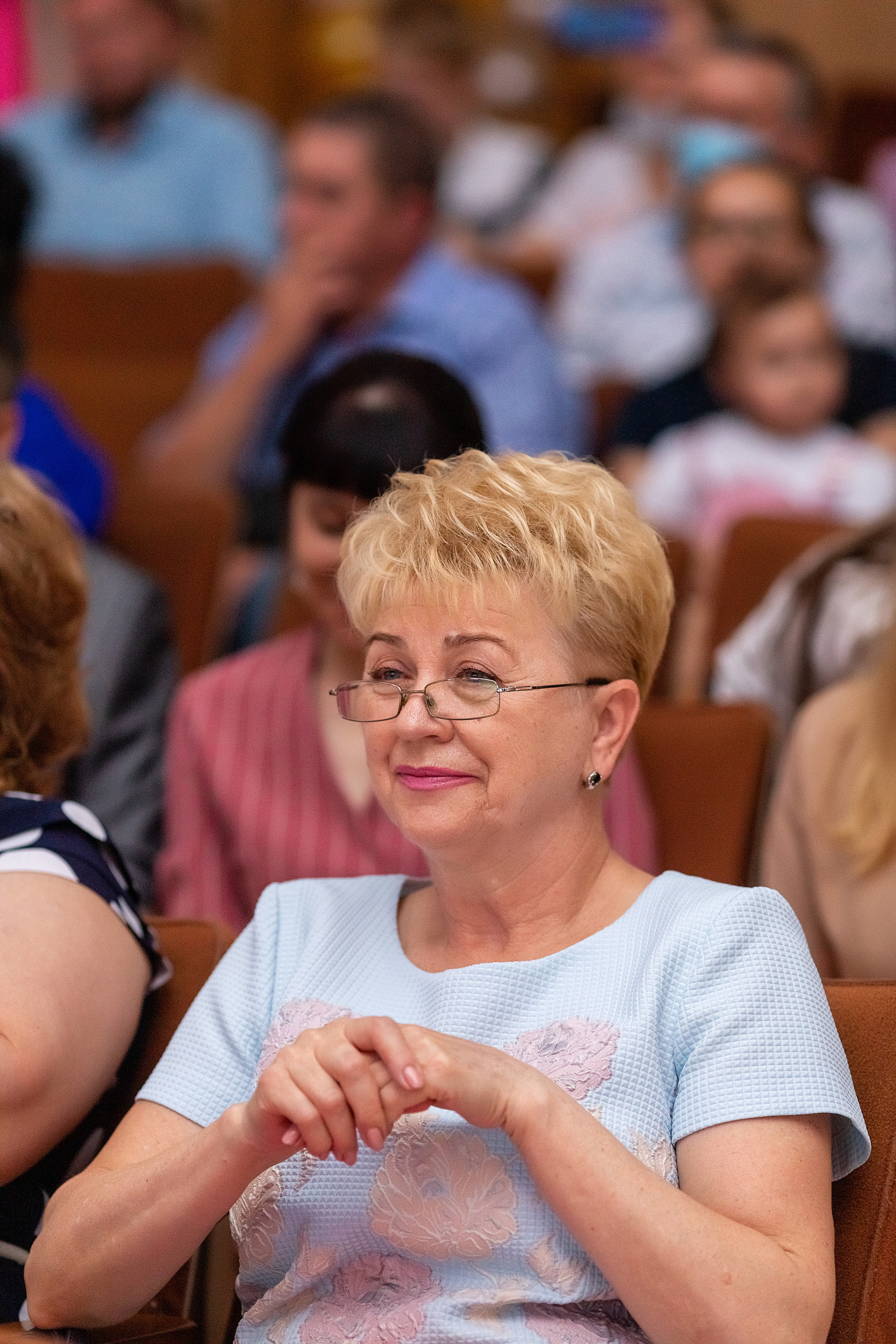 Выпускной 33 школа. Стильный выпускной альбом Владивосток фотограф Вероника Мигачева