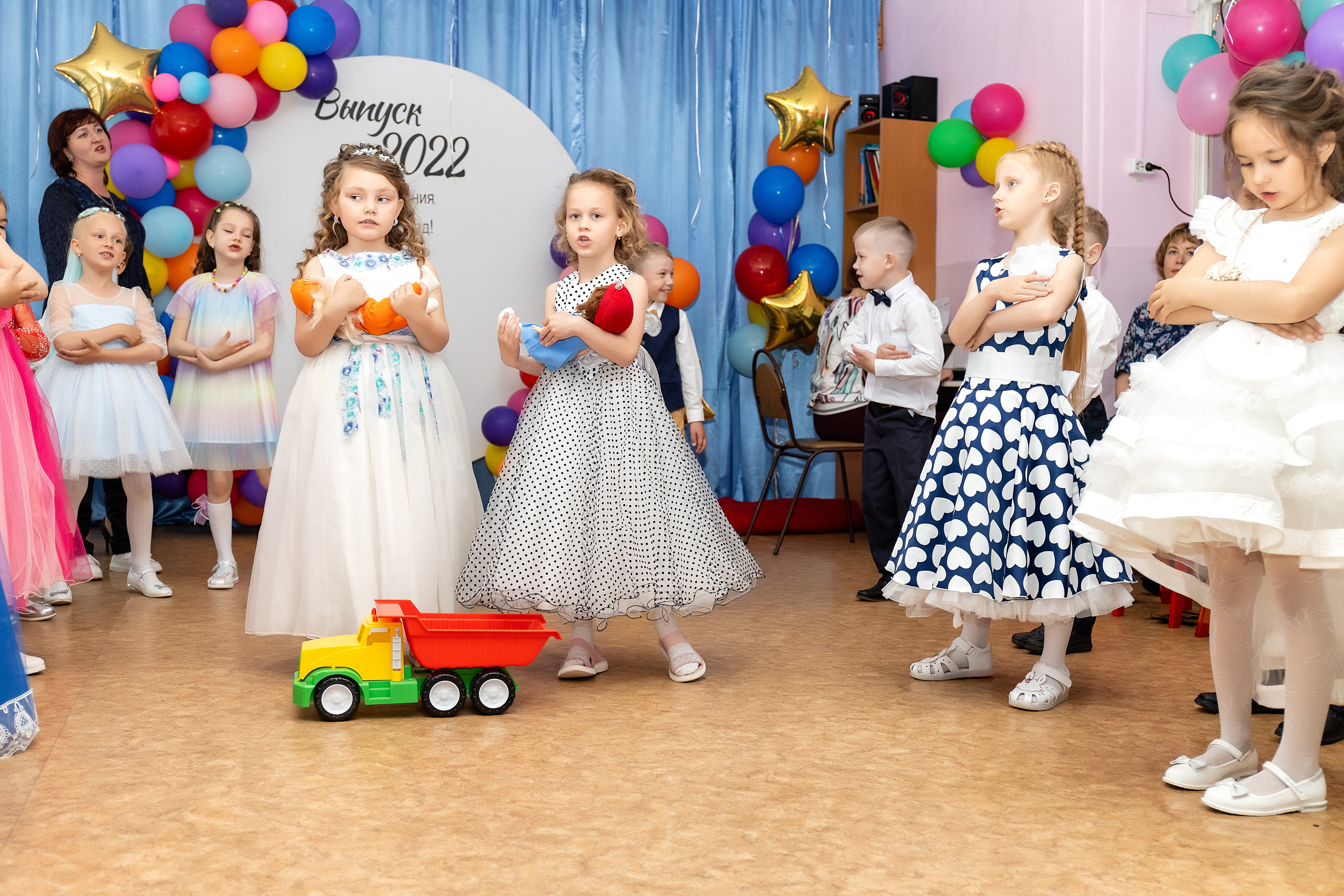 Выпускной Детский сад № 25. Стильный выпускной альбом Владивосток фотограф Вероника Мигачева