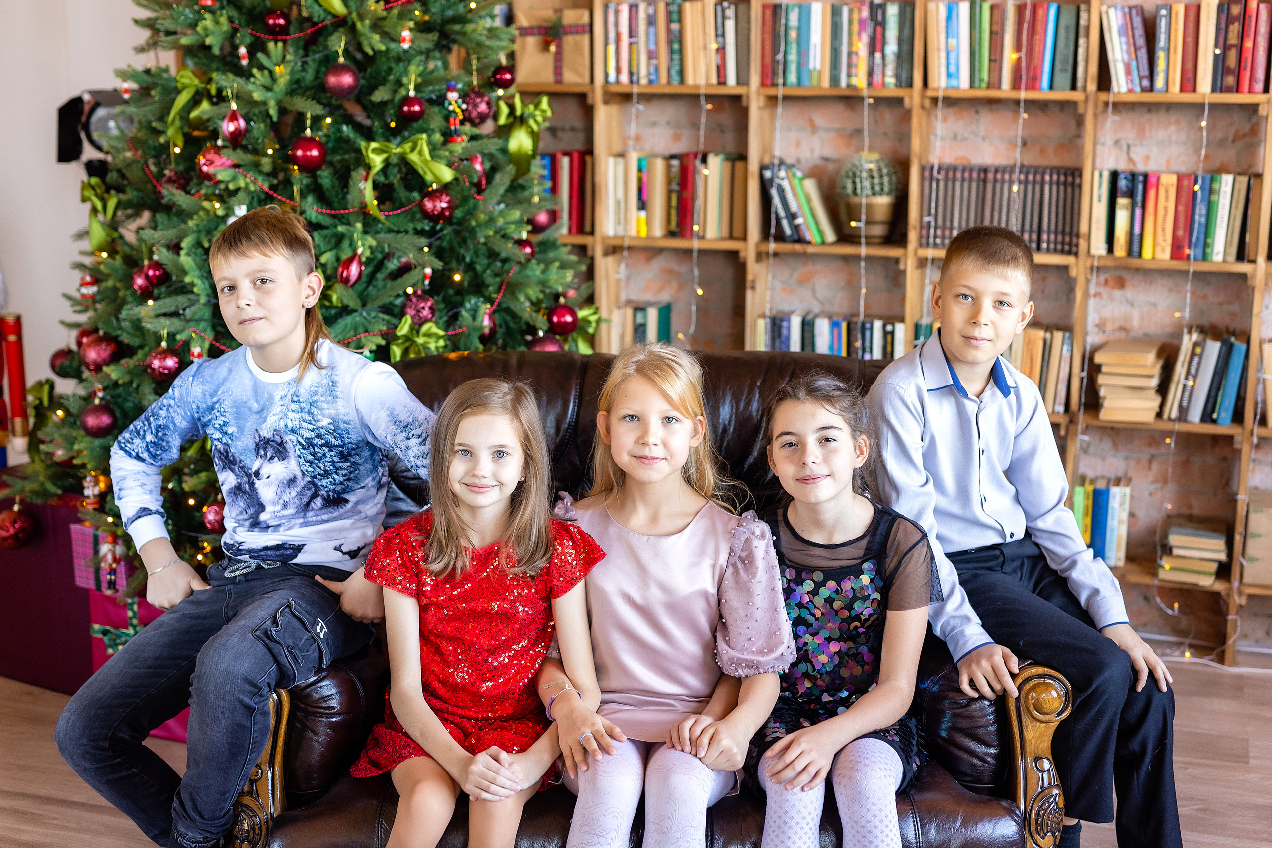 4 класс, в студии «Амбер». Стильный выпускной альбом Владивосток фотограф Вероника Мигачева