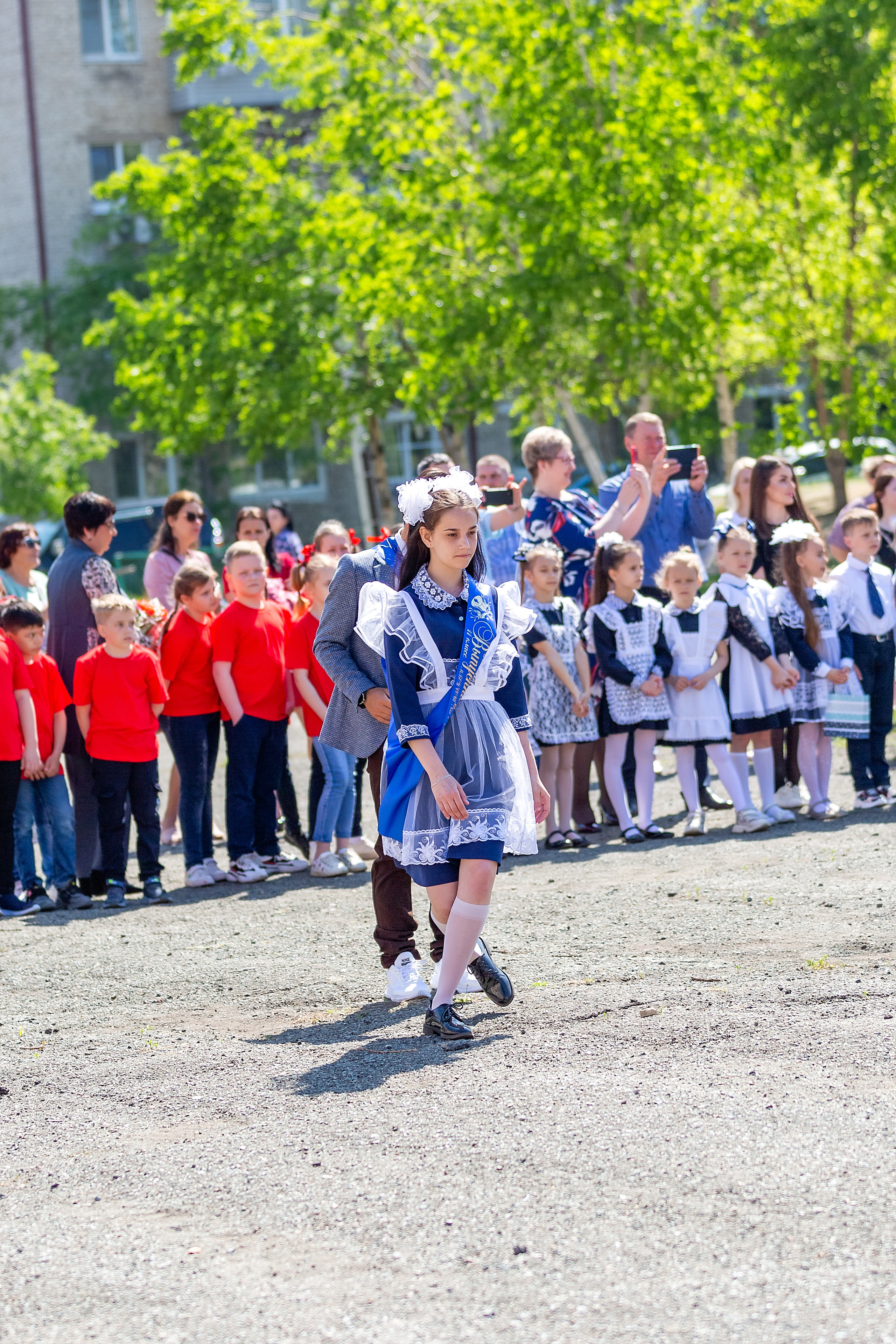 Последний звонок 33 школа. Стильный выпускной альбом Владивосток фотограф Вероника Мигачева