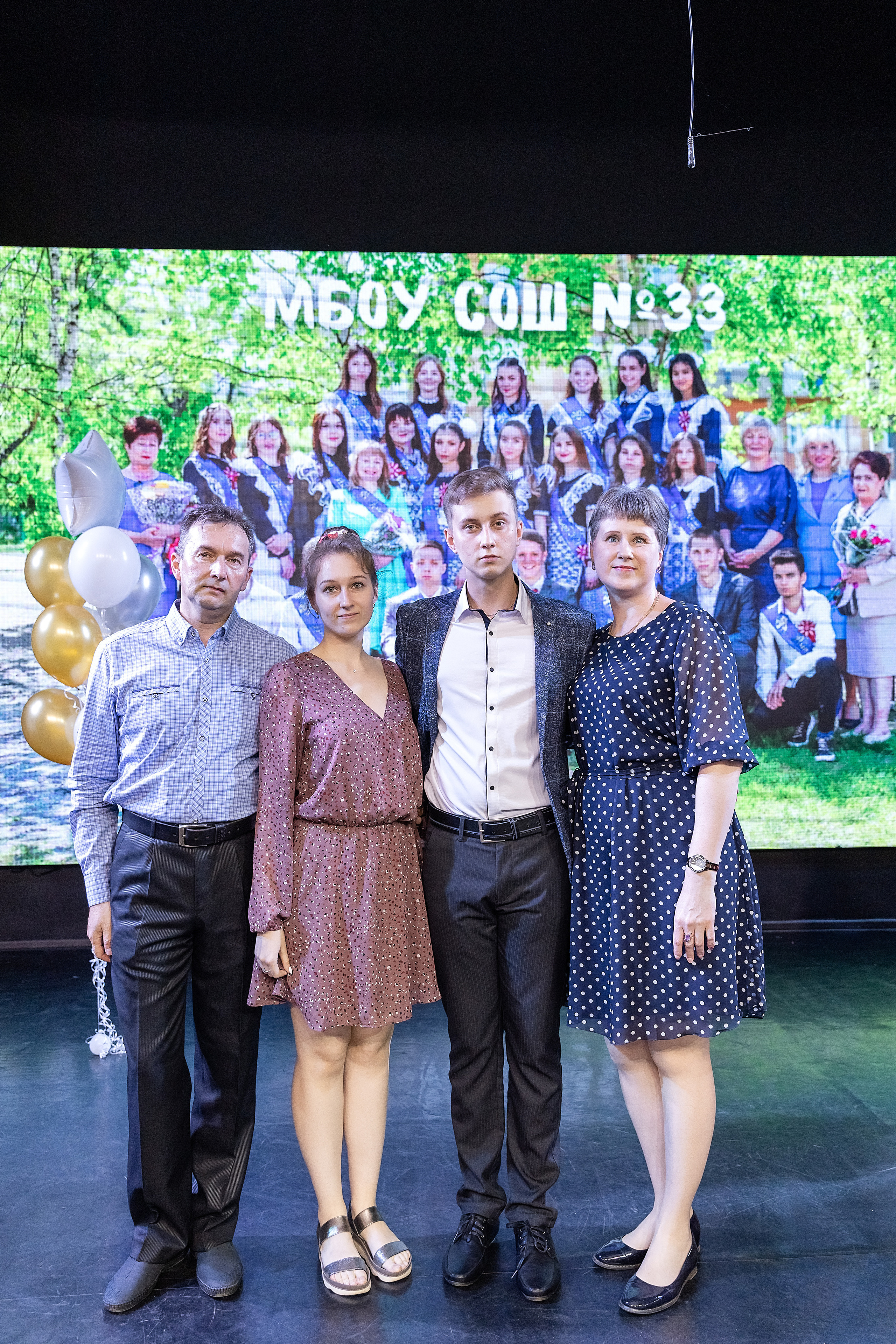 Выпускной 33 школа. Стильный выпускной альбом Владивосток фотограф Вероника Мигачева