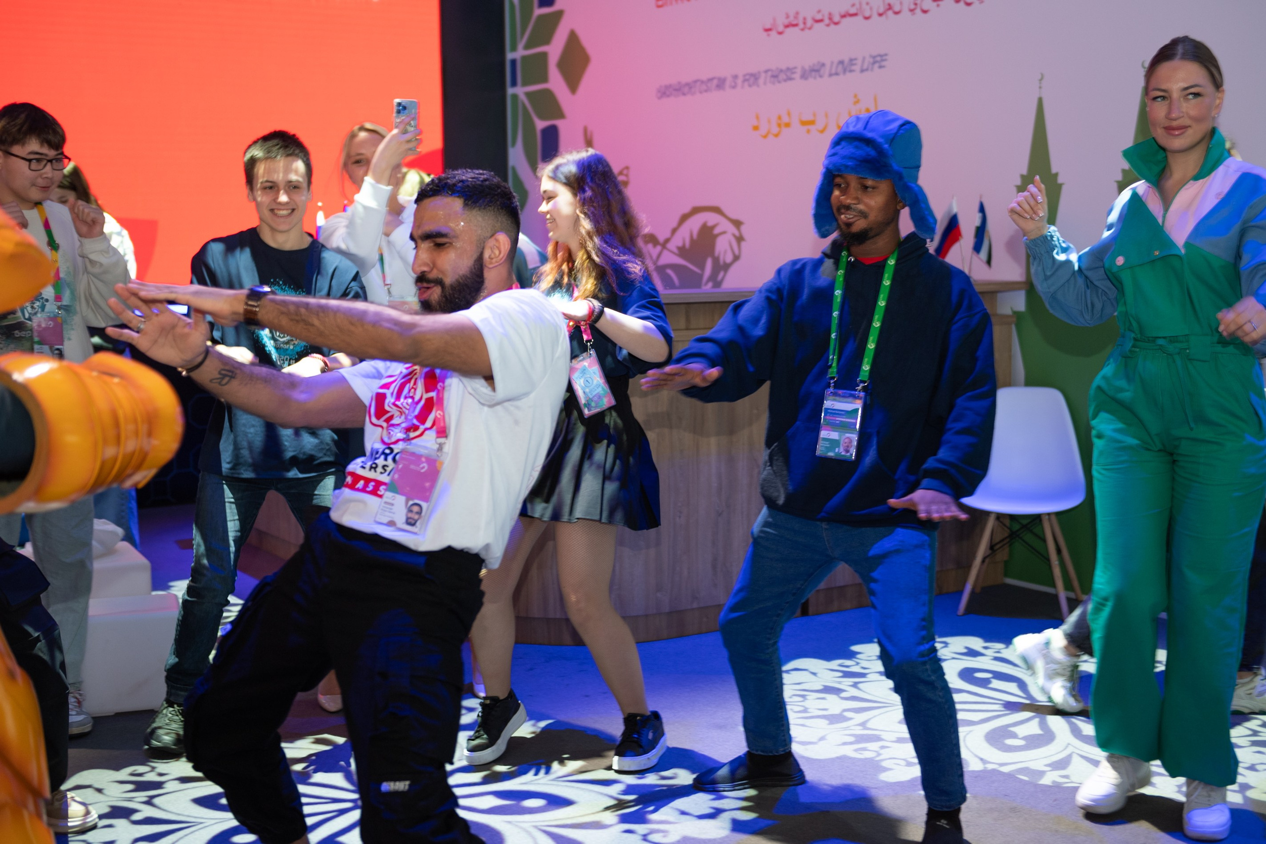 Всемирный фестиваль молодежи 2024. Свадебный и семейный фотограф София Невская