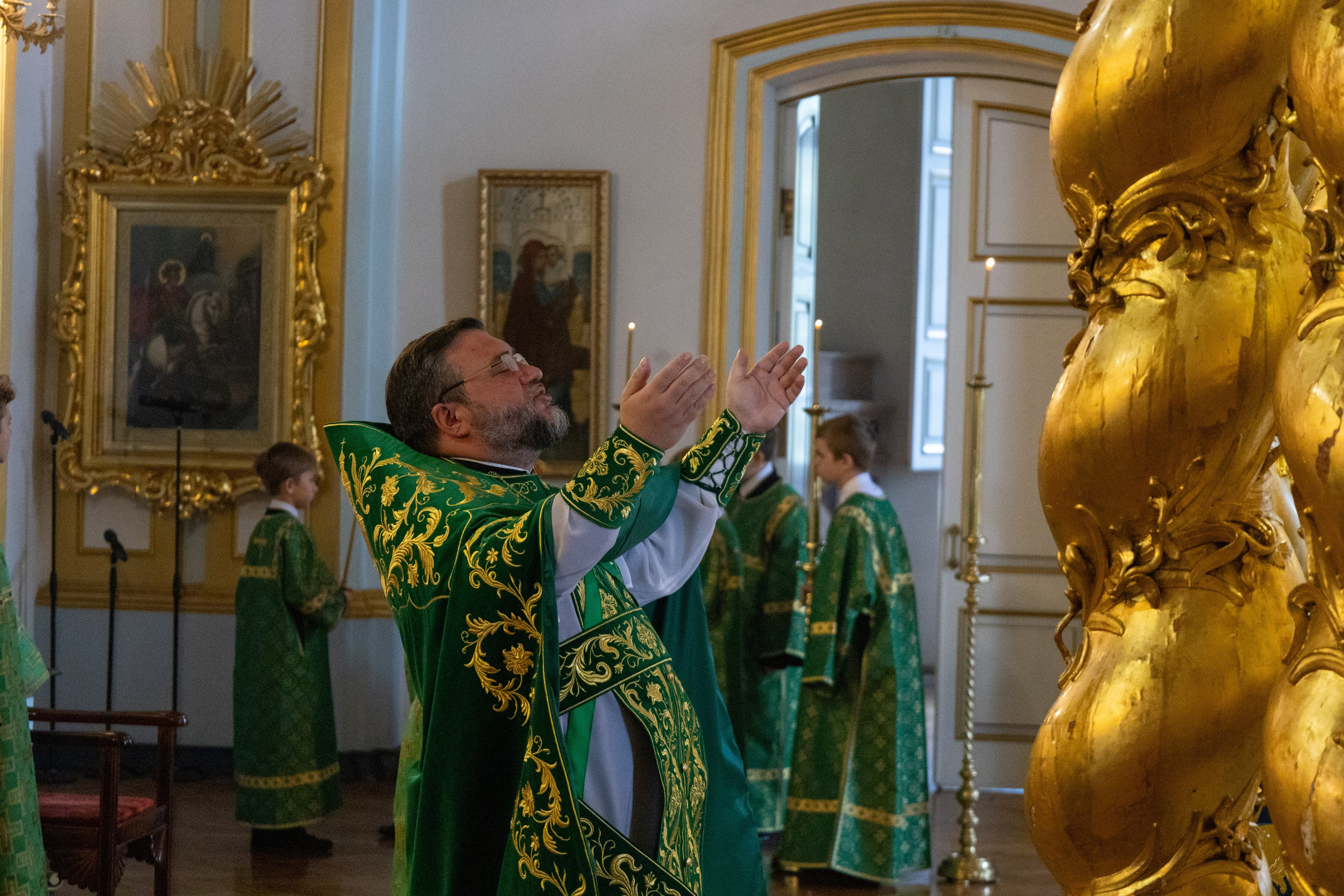 Неделя 16-я по Пятидесятнице, по Воздвижении. Глас 7-й. Попразднство Воздвижения Креста. Вмч. Никиты. НИКОЛО-БОГОЯВЛЕНСКИЙ МОРСКОЙ СОБОР
