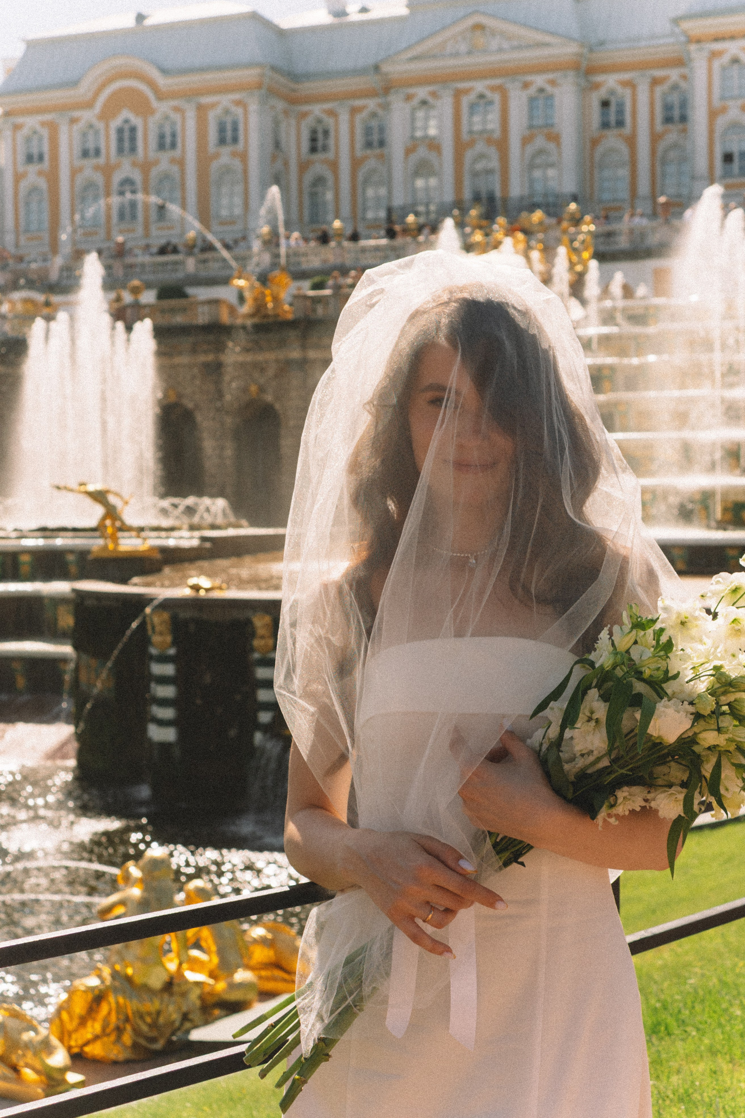 СВАДЕБНАЯ СЬЕМКА В ПЕТЕРГОФЕ И СЬЕМКА РЕПОРТАЖА В ЗАГСЕ ПЕТЕРГОФА. Профессиональный фотограф, Санкт-Петербург — Виктория Богомолова