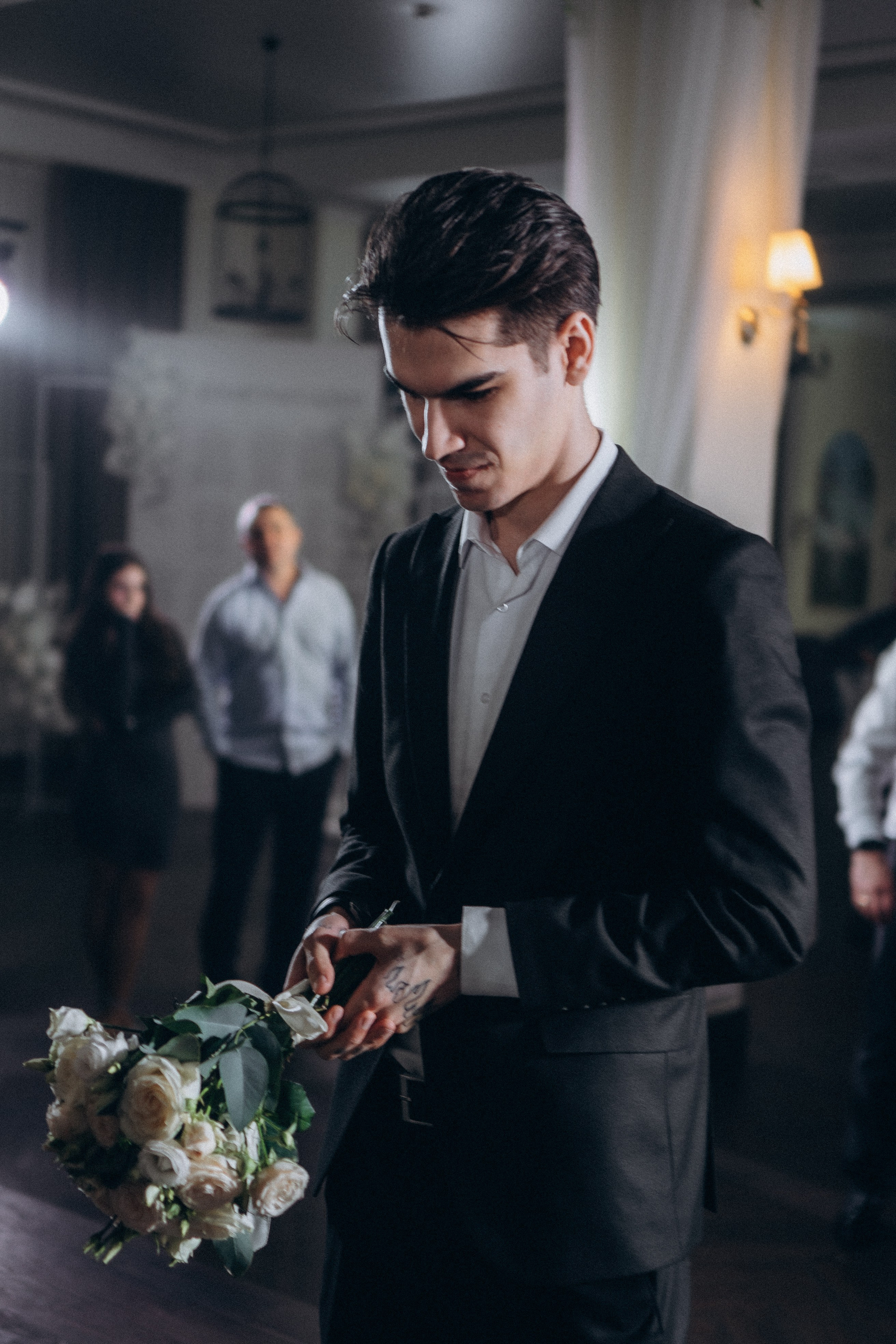 СВАДЕБНАЯ СЬЕМКА СБОРОВ В ОТЕЛЕ И ВЫЕЗД НА ЦЕРЕМОНИЮ (СНЯТО В СИБИРЕ В НИЖНЕВАРТОВСКЕ). Профессиональный фотограф, Санкт-Петербург — Виктория Богомолова