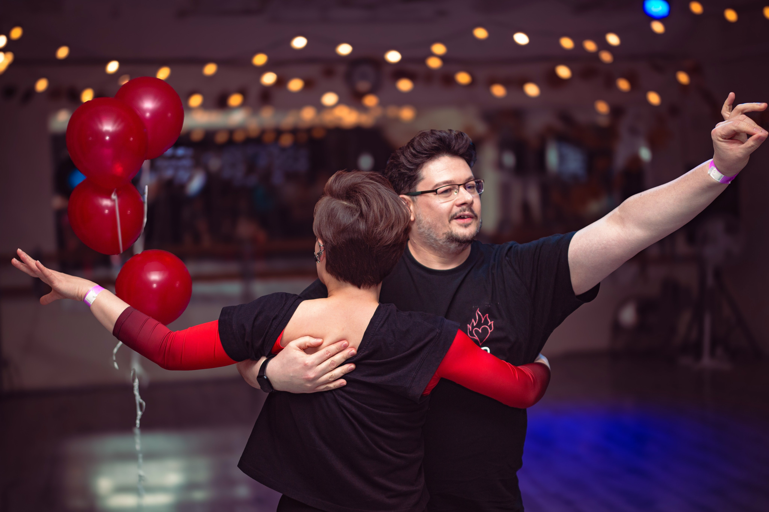 Dance cafe вечеринка