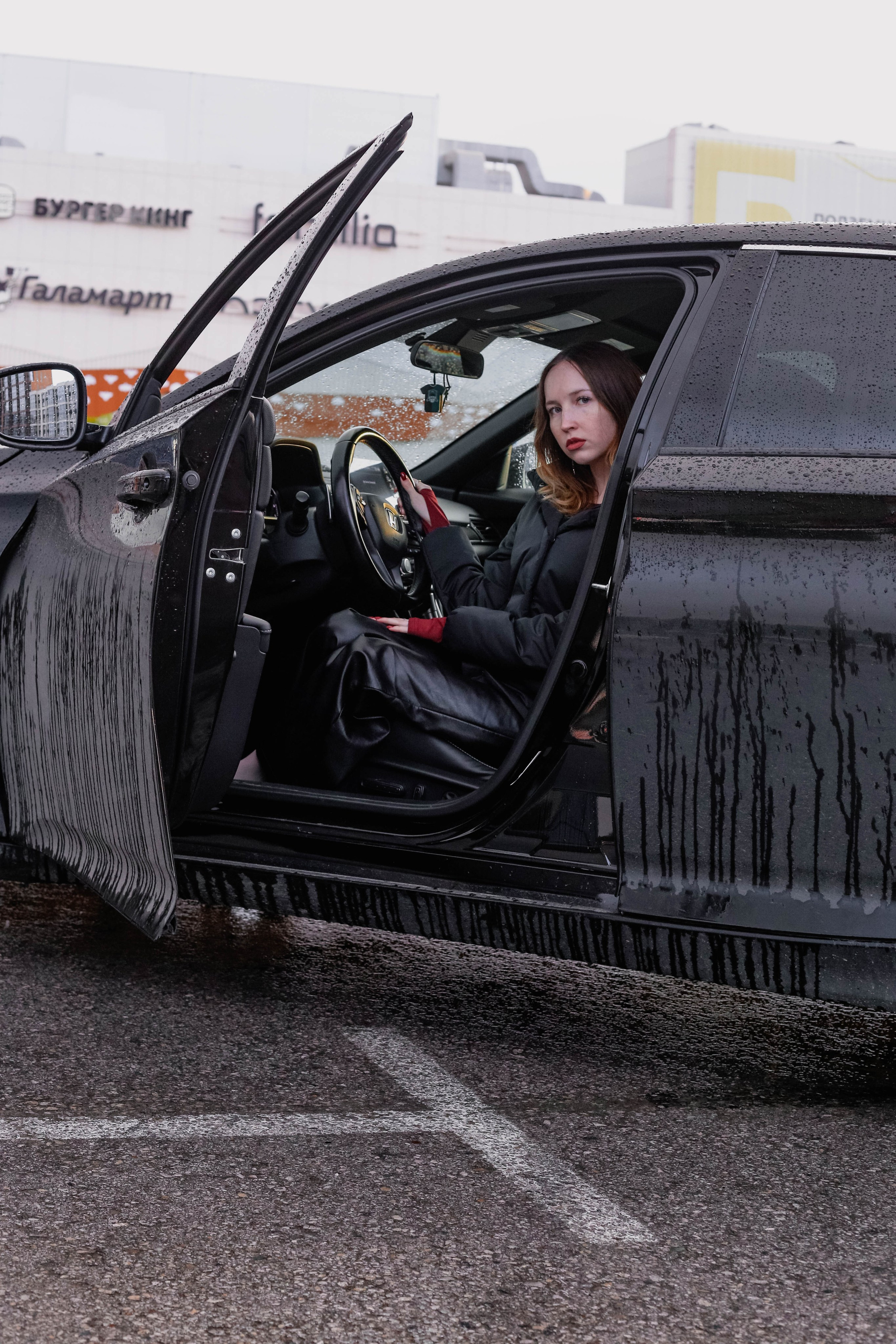 Максим и Алина. Фотограф Пермь. Фотосессия в фотостудии Перми и на свежем воздухе