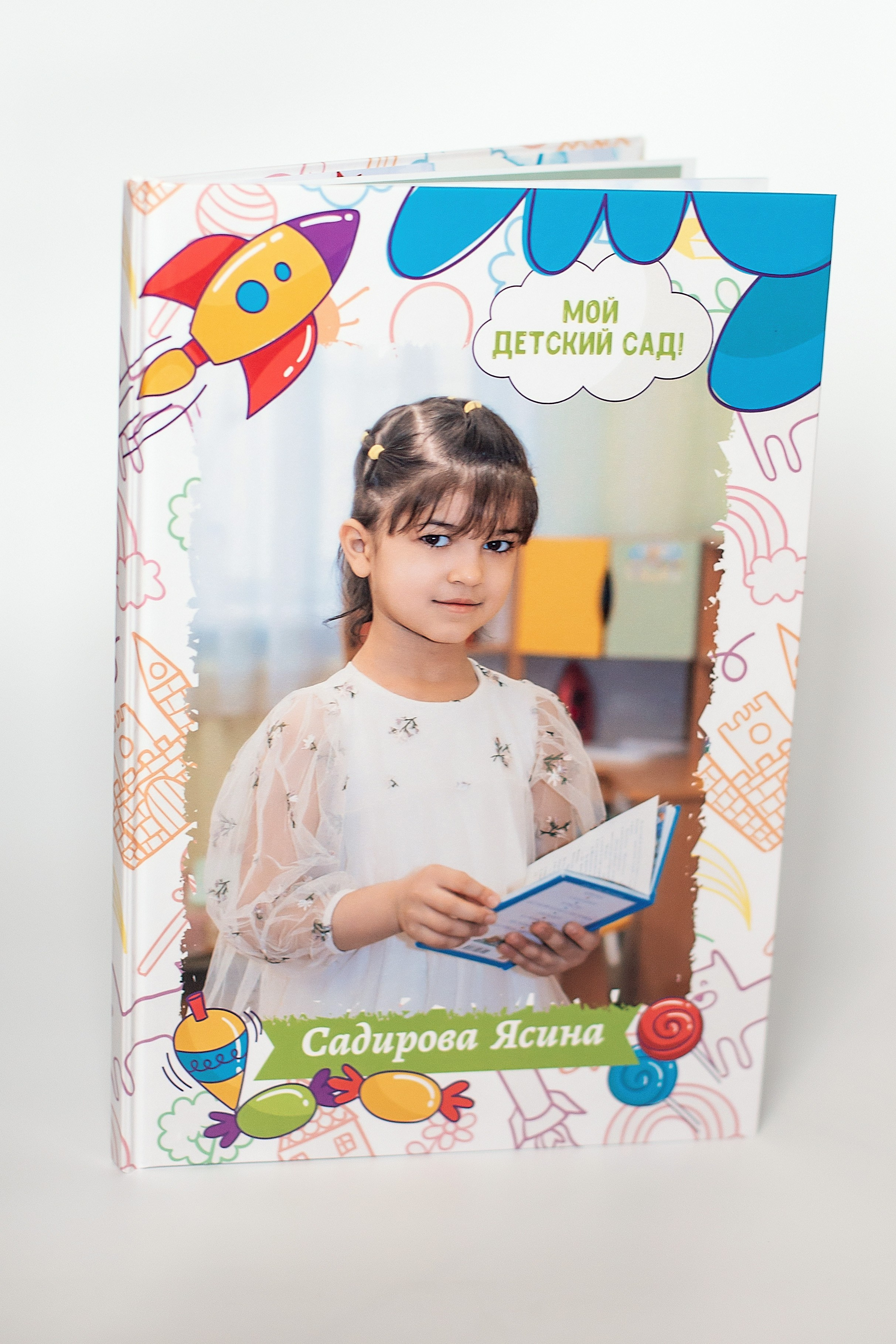 Выпускной фотоальбом 2025. Семейный фотограф в Санкт-Петербурге