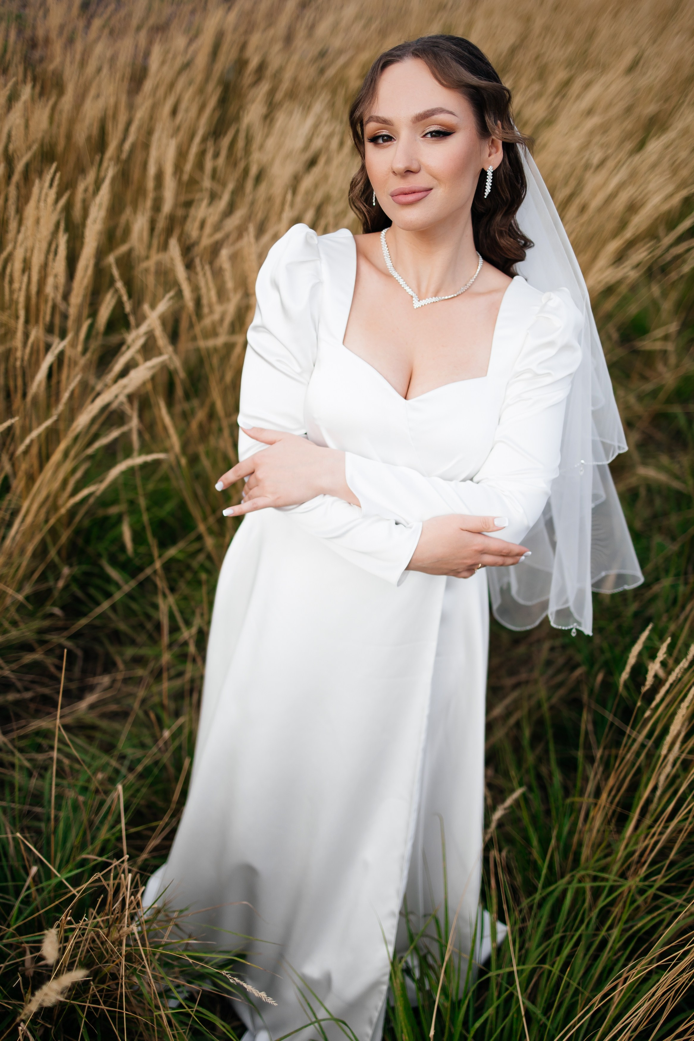 Красивая прогулка жениха с невестой в Нижнем Новгороде