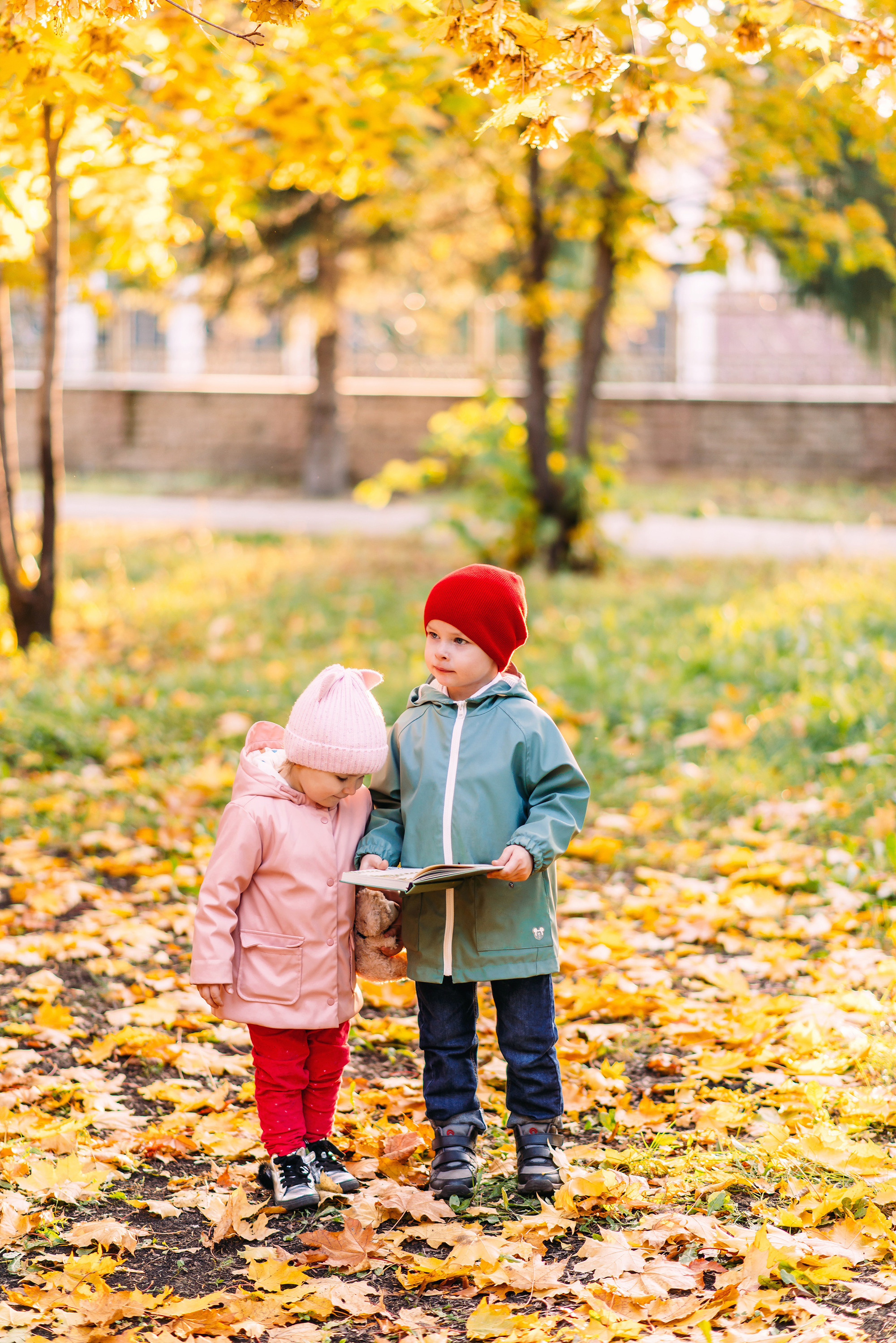 Елисей и Ева в осеннем парке. Свадебный и семейный фотограф в Стерлитамаке, Салавате. Илья Антохин