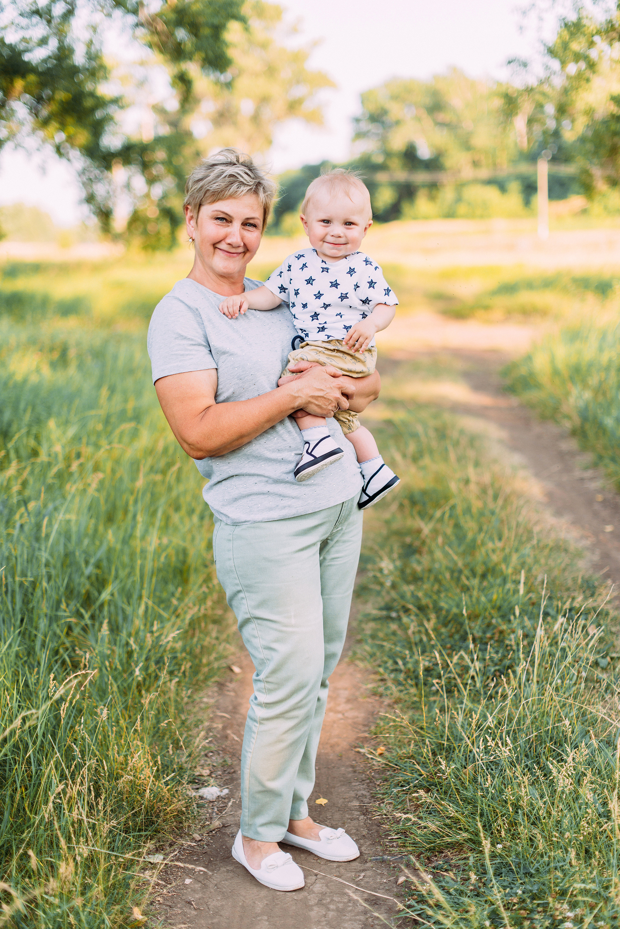 Прогулка по солнечным тропинкам. Свадебный и семейный фотограф в Стерлитамаке, Салавате. Илья Антохин