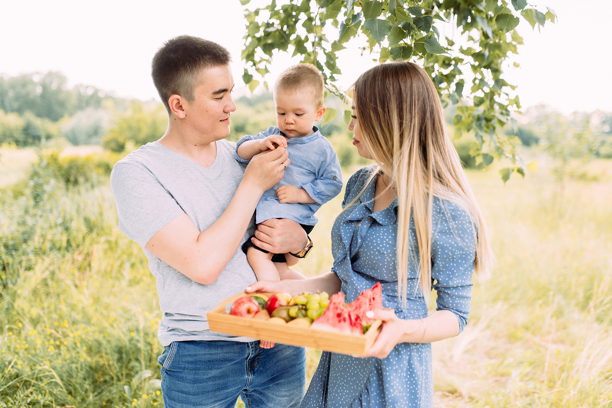 Фруктовый пикник в лесу. Свадебный и семейный фотограф в Стерлитамаке, Салавате. Илья Антохин