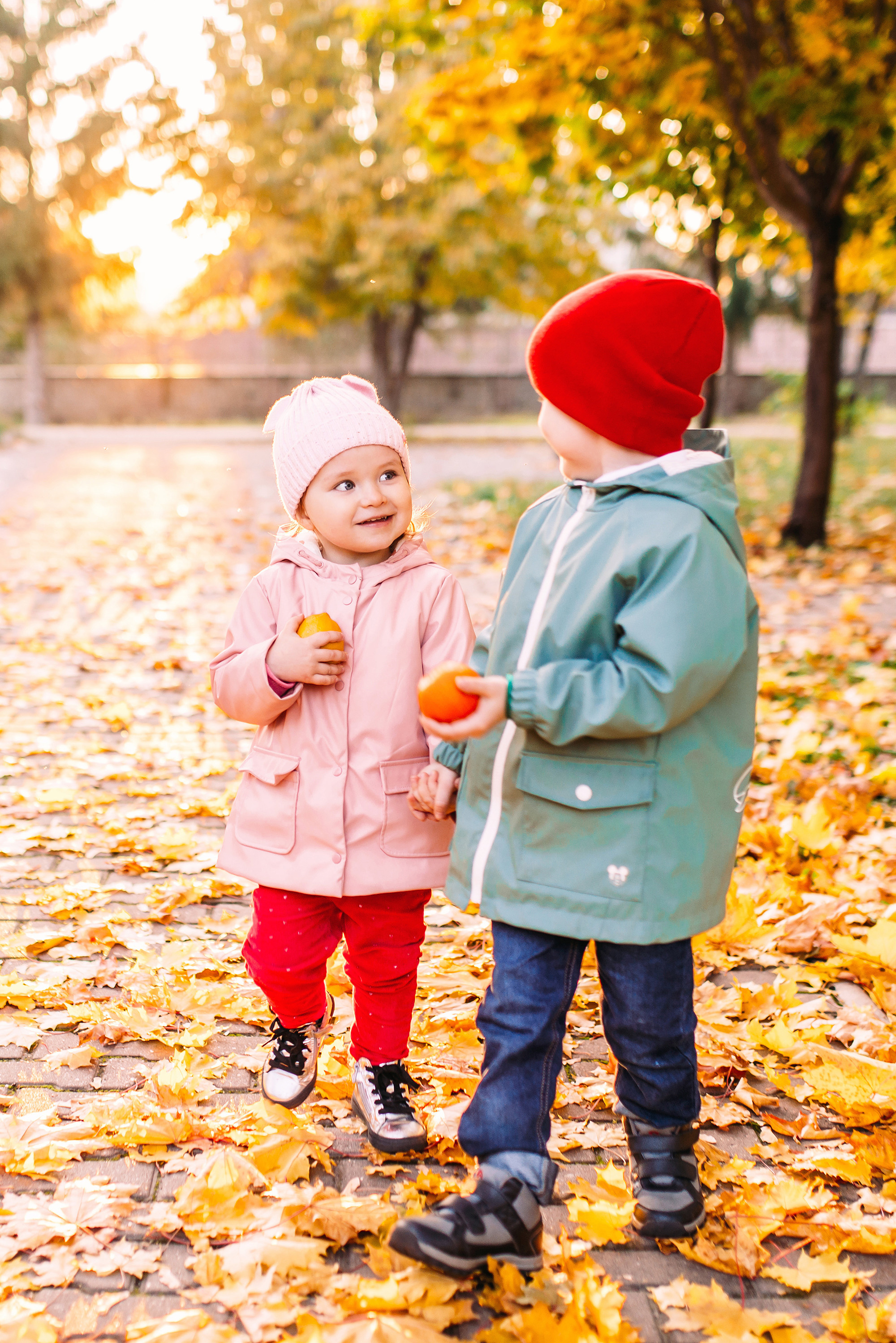 Елисей и Ева в осеннем парке. Свадебный и семейный фотограф в Стерлитамаке, Салавате. Илья Антохин