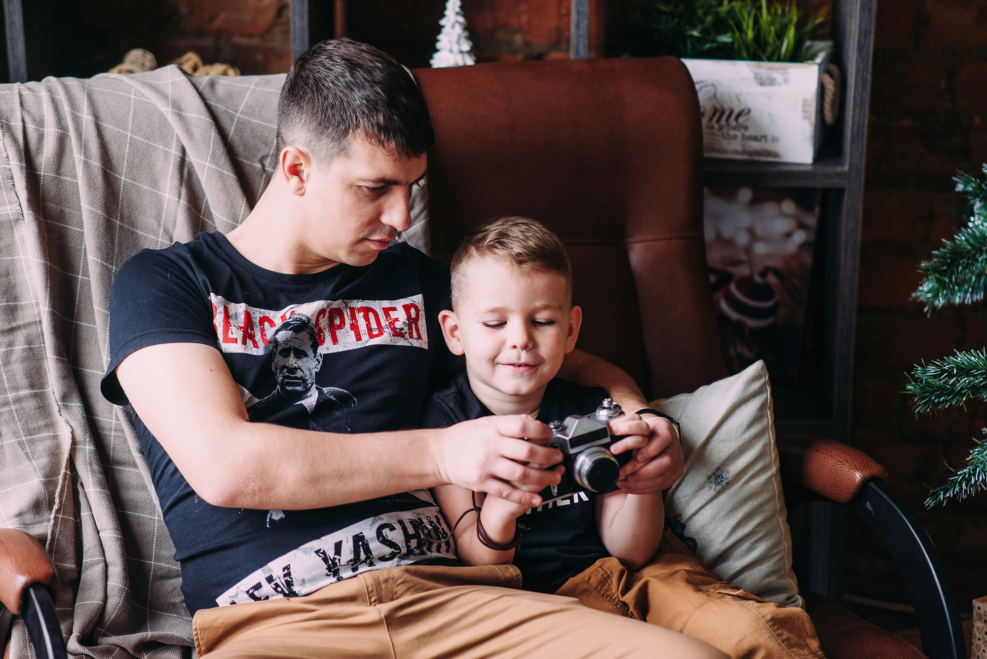 Новогодние радостные моменты в NewTone. Свадебный и семейный фотограф в Стерлитамаке, Салавате. Илья Антохин