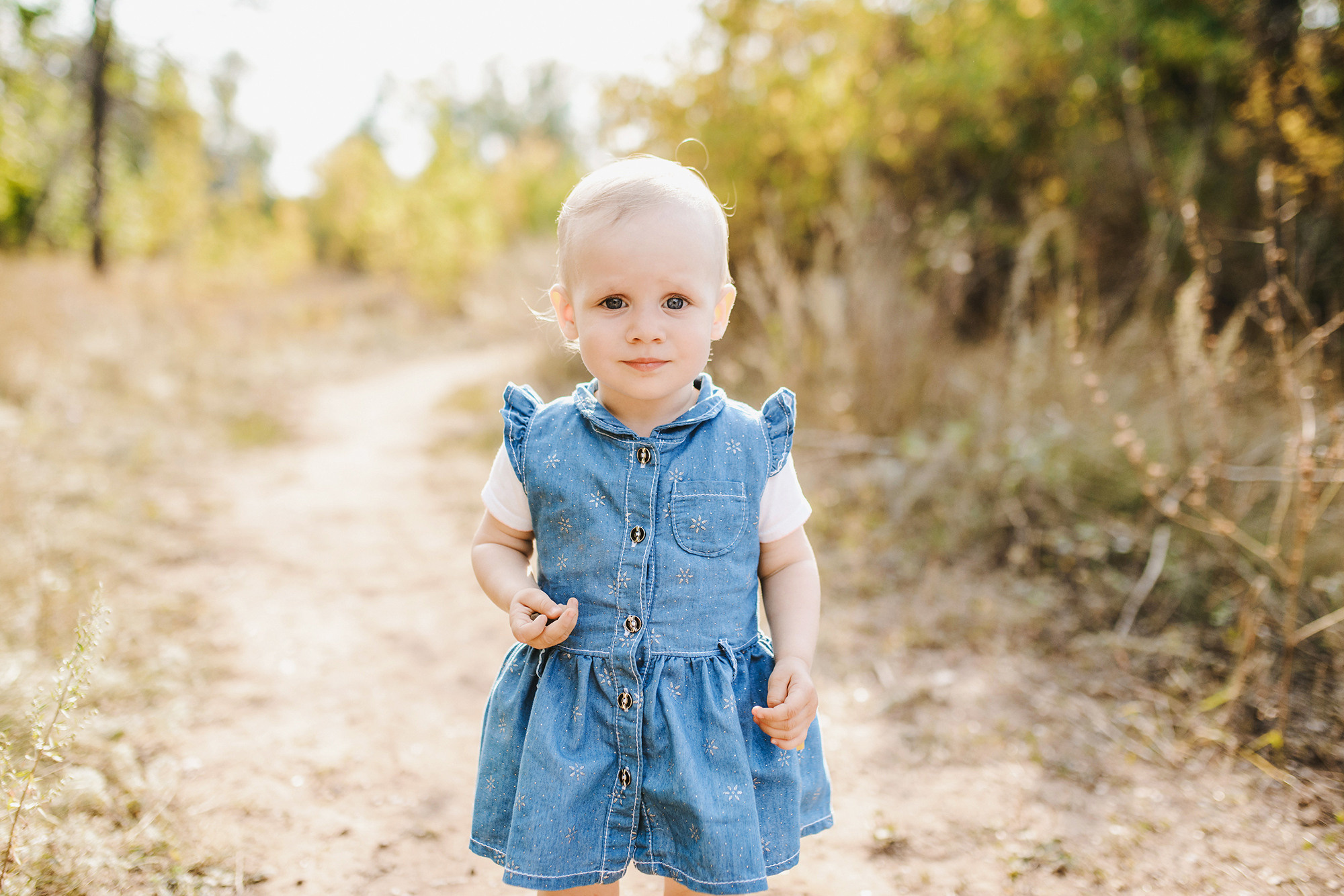 Бумажный кораблик и тёплый берег реки. Свадебный и семейный фотограф в Стерлитамаке, Салавате. Илья Антохин