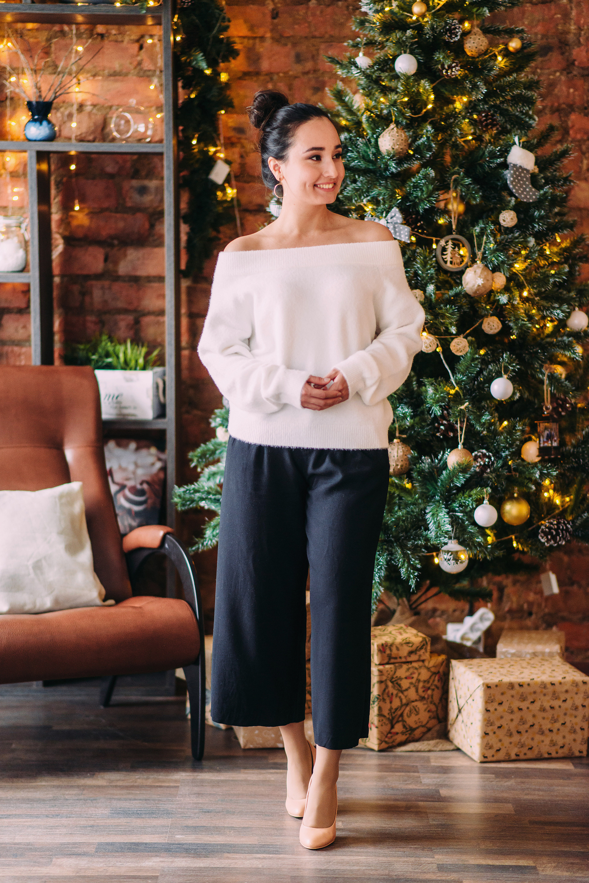 Желто-синий экскаватор с оранжевым ковшом. Свадебный и семейный фотограф в Стерлитамаке, Салавате. Илья Антохин