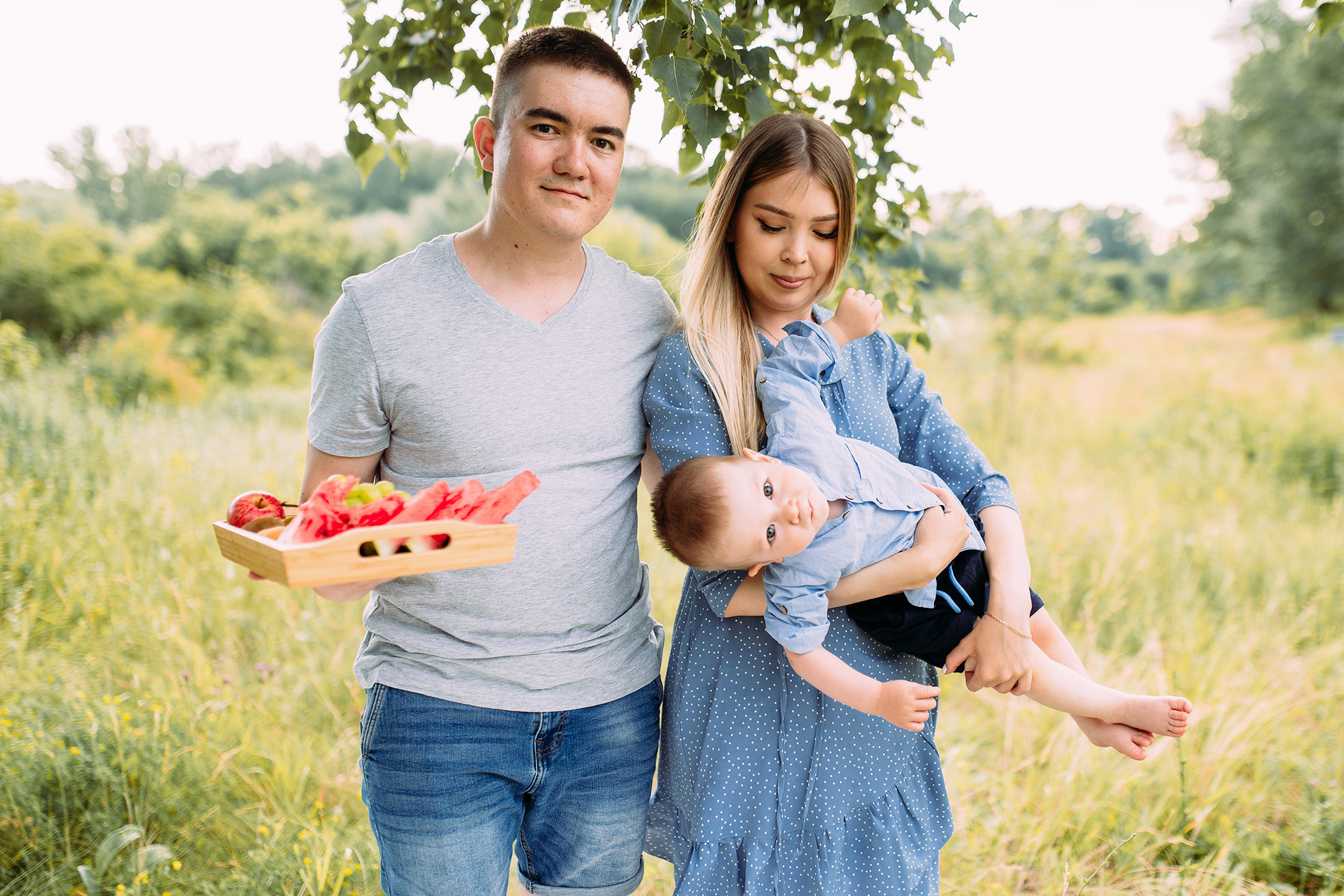 Фруктовый пикник в лесу. Свадебный и семейный фотограф в Стерлитамаке, Салавате. Илья Антохин