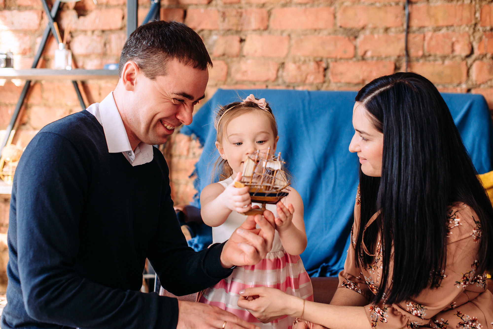 Кораблик с парусами по солнечным лучам. Свадебный и семейный фотограф в Стерлитамаке, Салавате. Илья Антохин