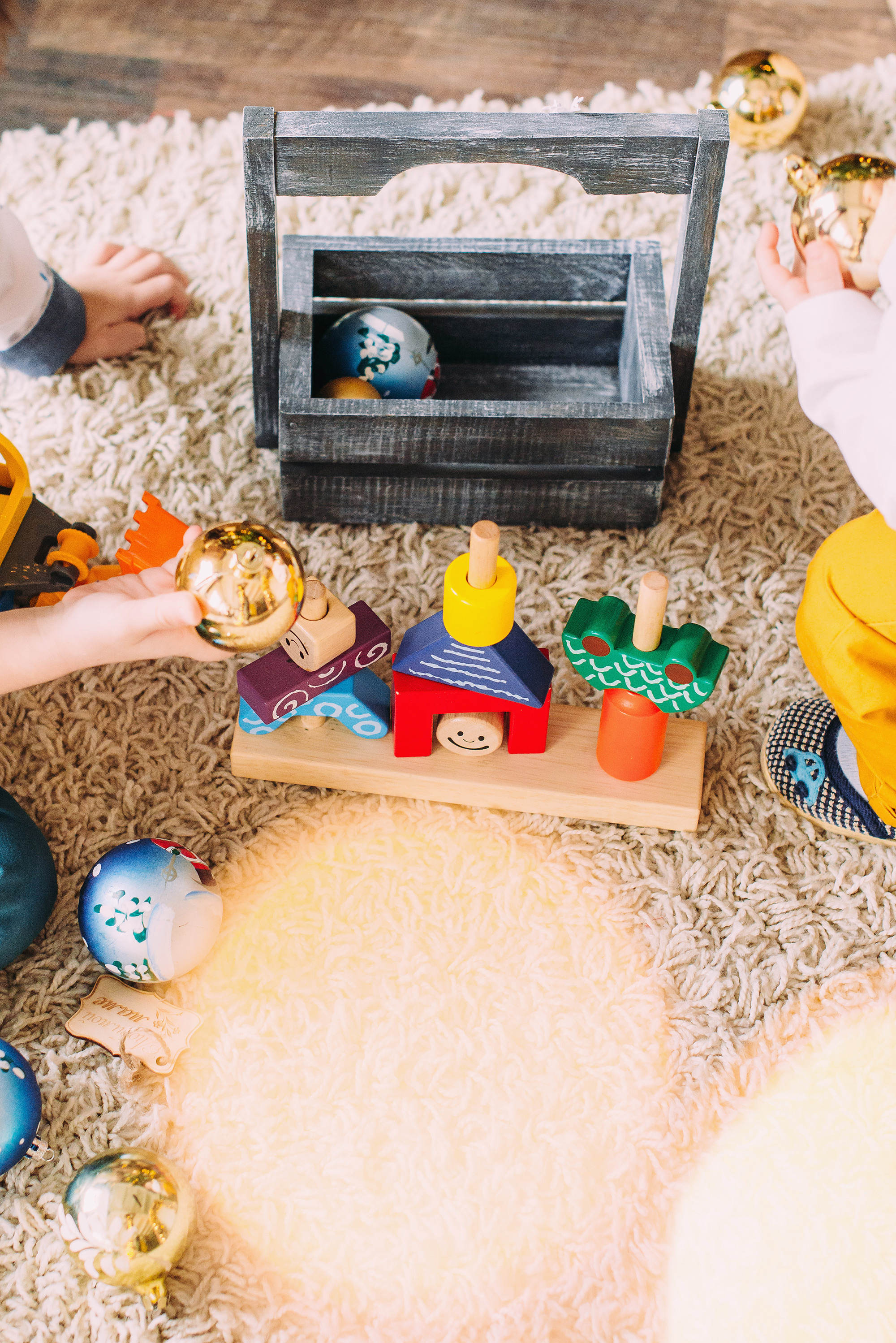 Желто-синий экскаватор с оранжевым ковшом. Свадебный и семейный фотограф в Стерлитамаке, Салавате. Илья Антохин