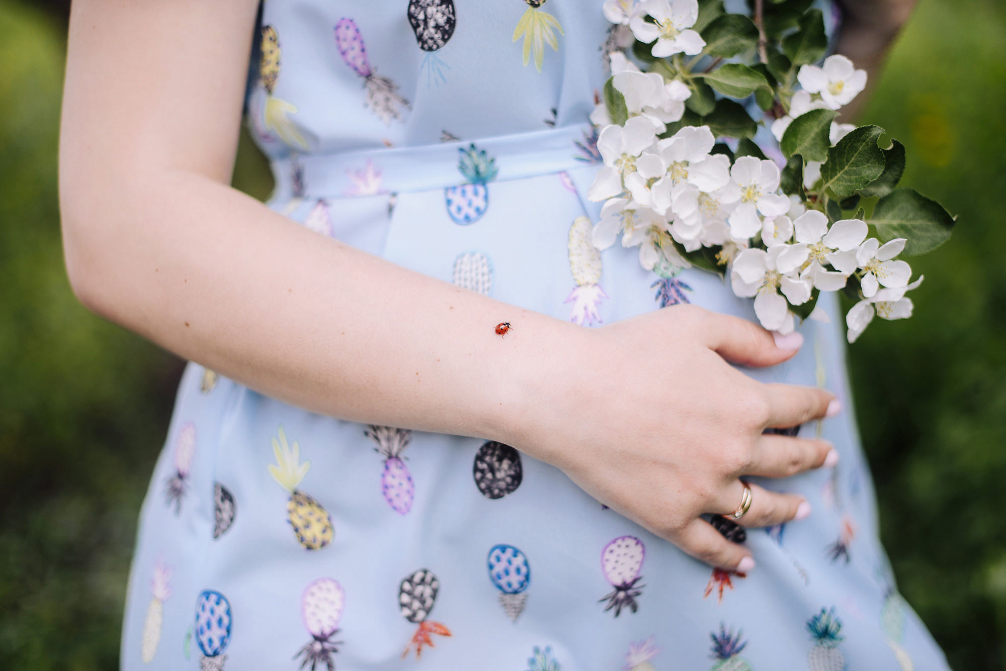 Антон и Алёна ❀ 15 минут в соцветиях яблони. Свадебный и семейный фотограф в Стерлитамаке, Салавате. Илья Антохин