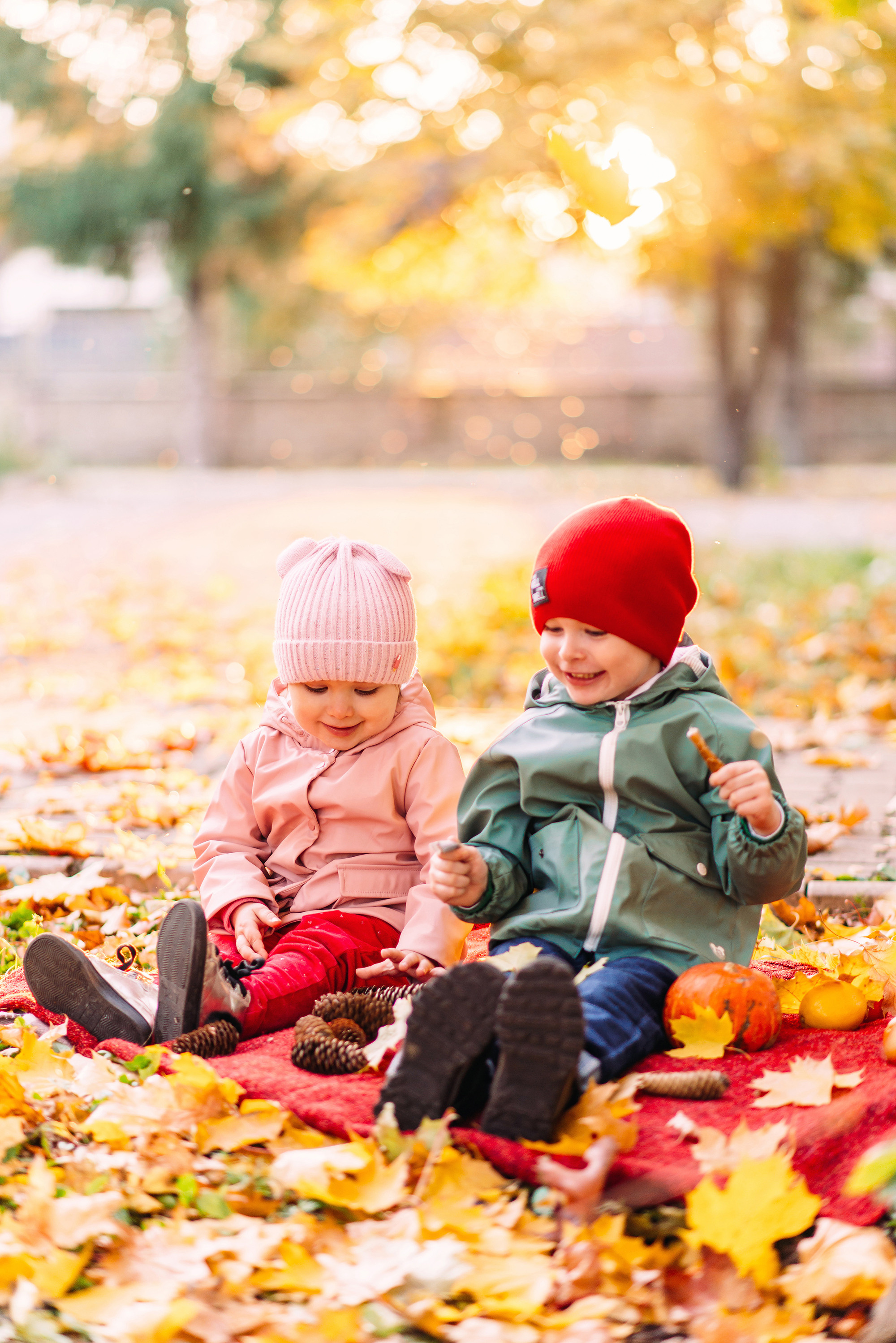 Елисей и Ева в осеннем парке. Свадебный и семейный фотограф в Стерлитамаке, Салавате. Илья Антохин