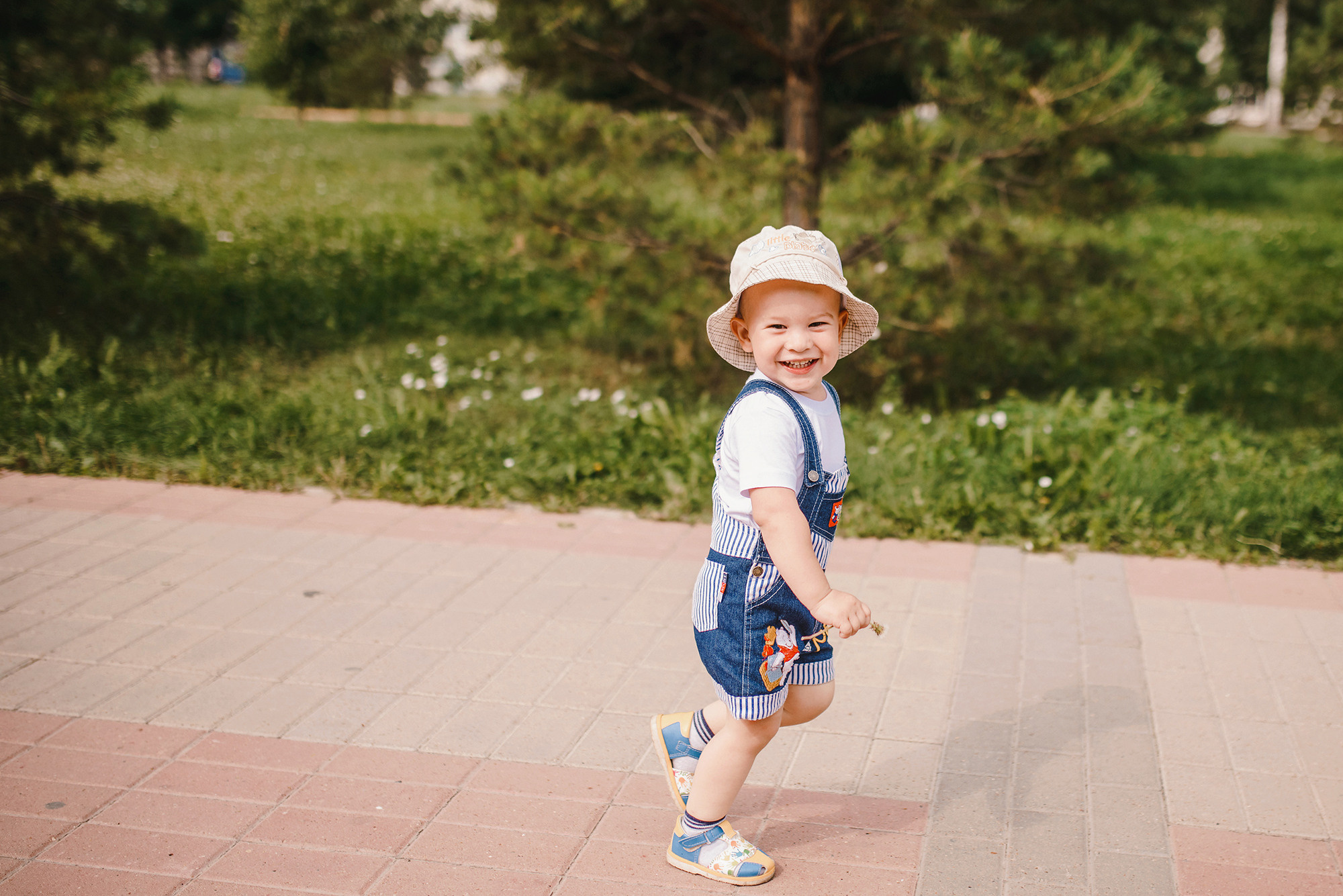 Одуванчиково — колокольчиковое утро. Свадебный и семейный фотограф в Стерлитамаке, Салавате. Илья Антохин