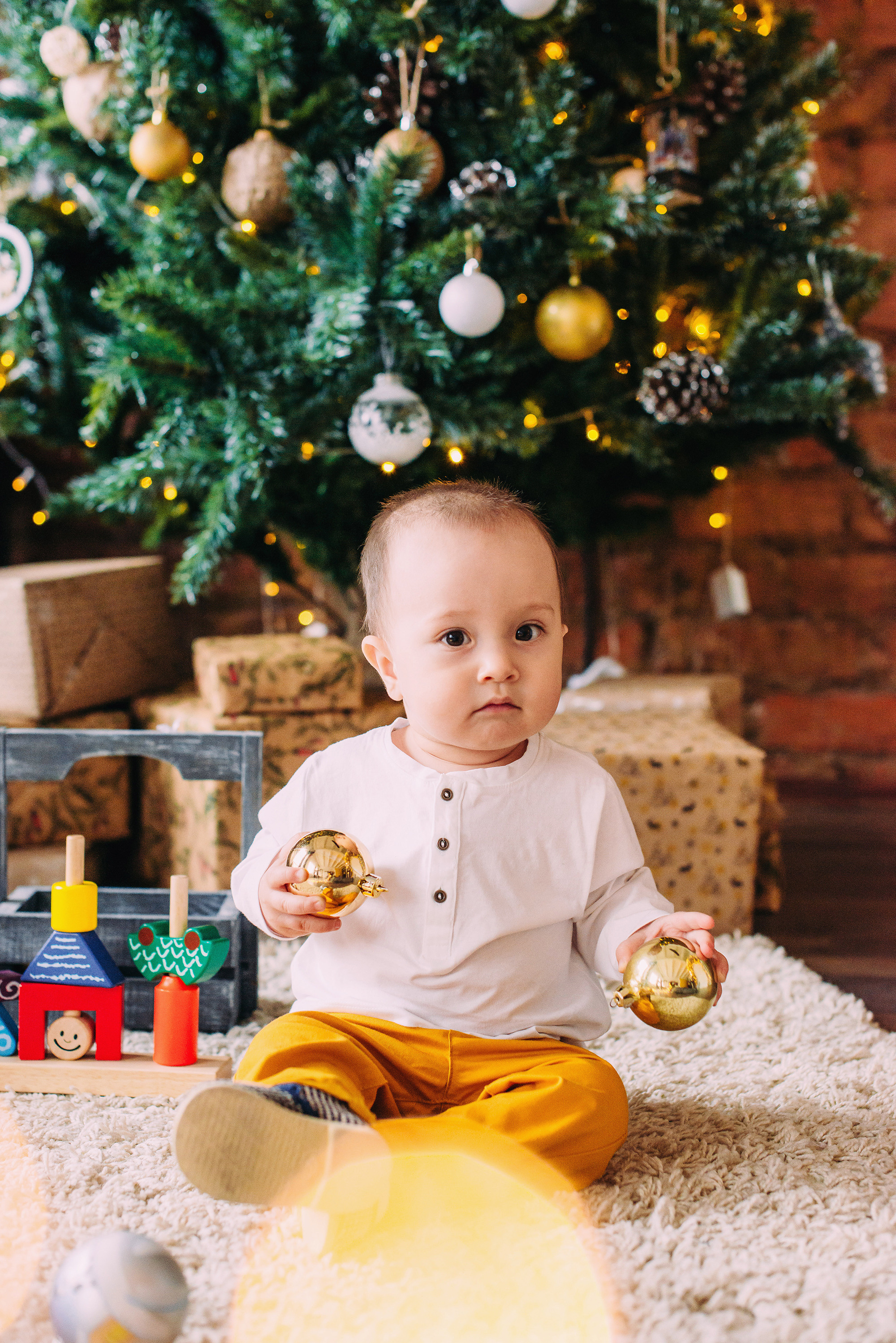 Желто-синий экскаватор с оранжевым ковшом. Свадебный и семейный фотограф в Стерлитамаке, Салавате. Илья Антохин