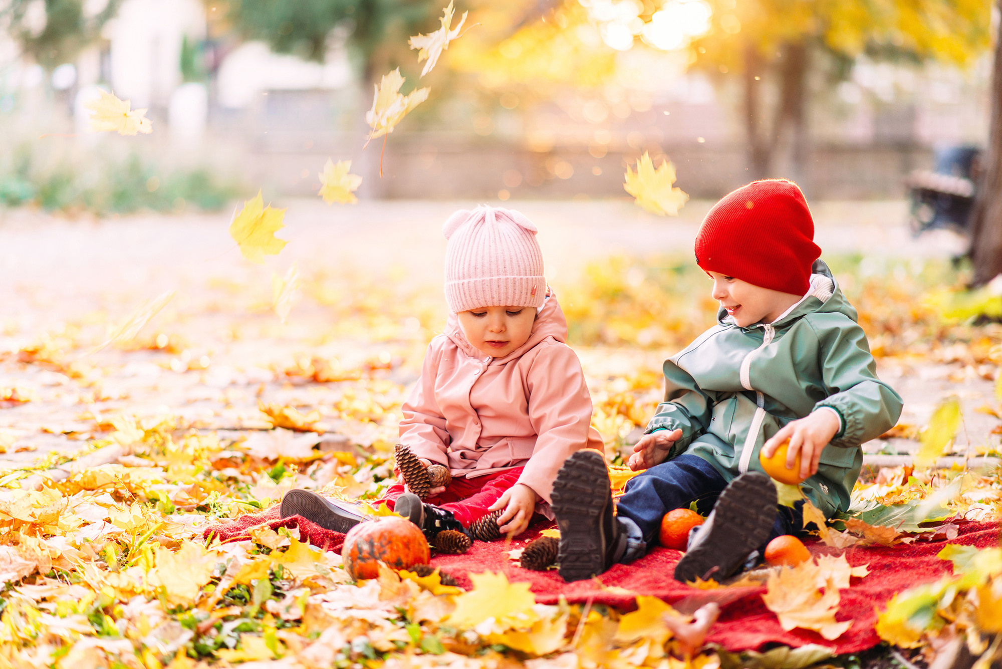 Елисей и Ева в осеннем парке. Свадебный и семейный фотограф в Стерлитамаке, Салавате. Илья Антохин