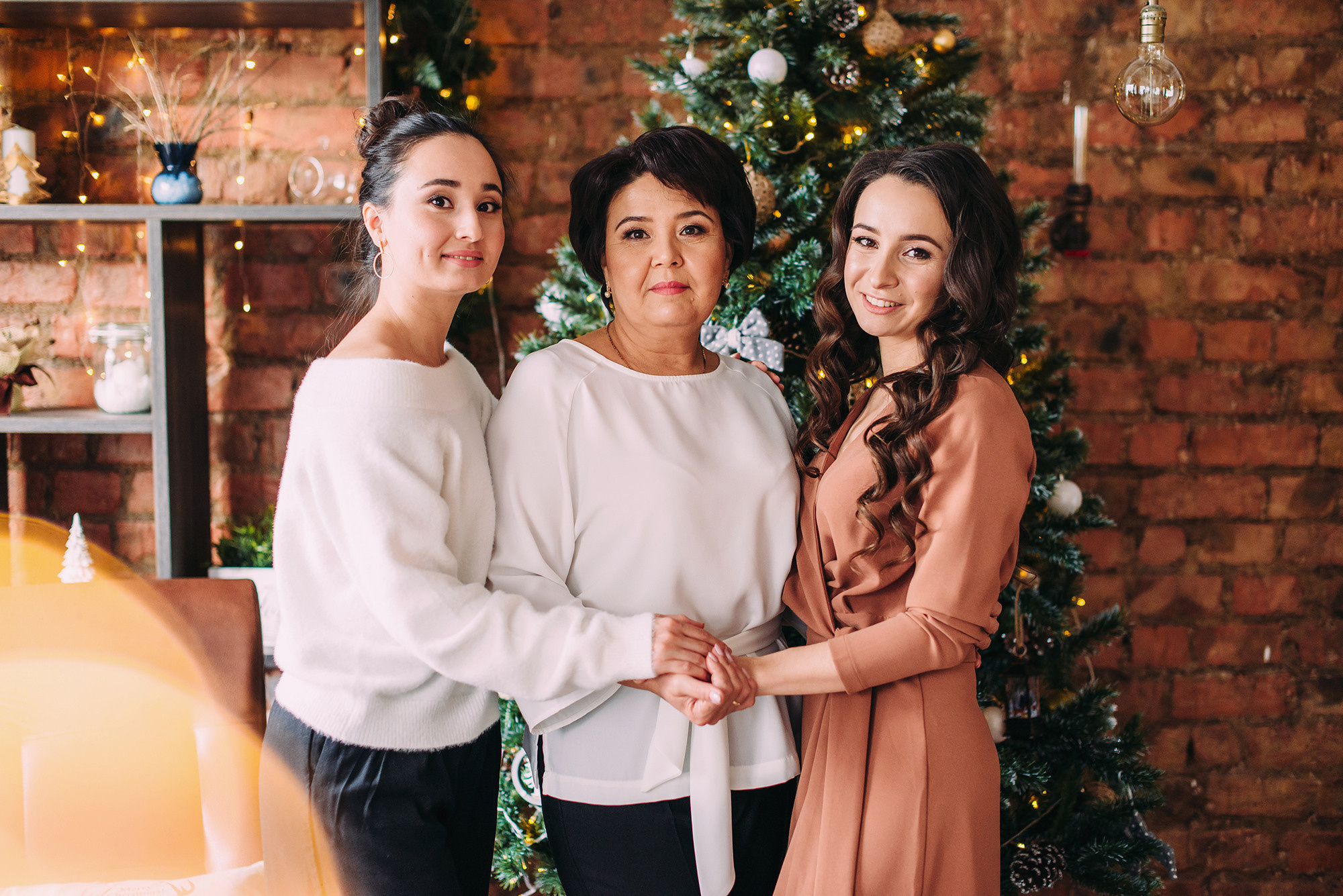 Желто-синий экскаватор с оранжевым ковшом. Свадебный и семейный фотограф в Стерлитамаке, Салавате. Илья Антохин