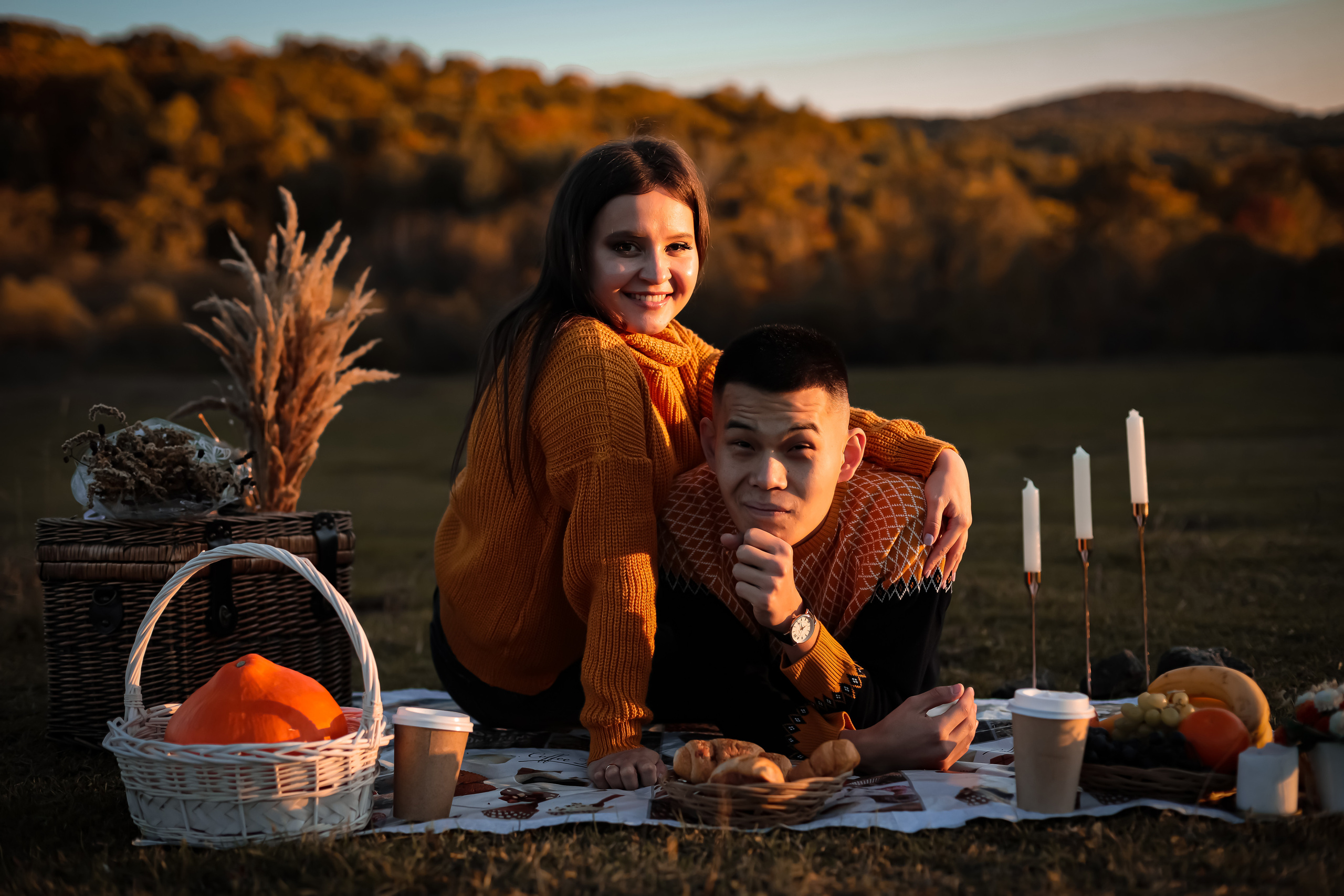 Валентина и Батор на пикнике. Фотограф г. Хабаровск. Семейные и индивидуальные съёмки