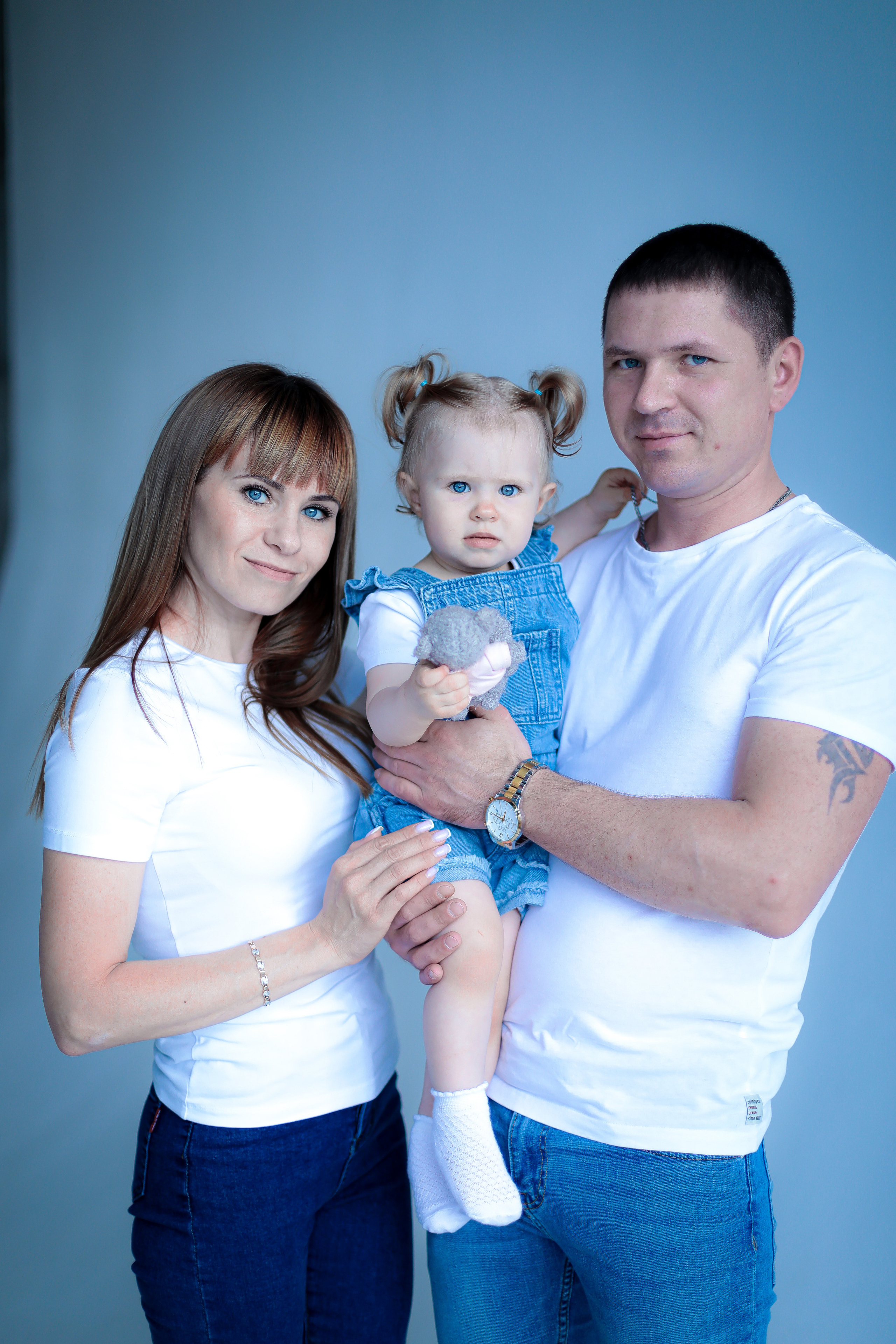 Мария, Роман и Таисия. Фотограф г. Хабаровск. Семейные и индивидуальные съёмки