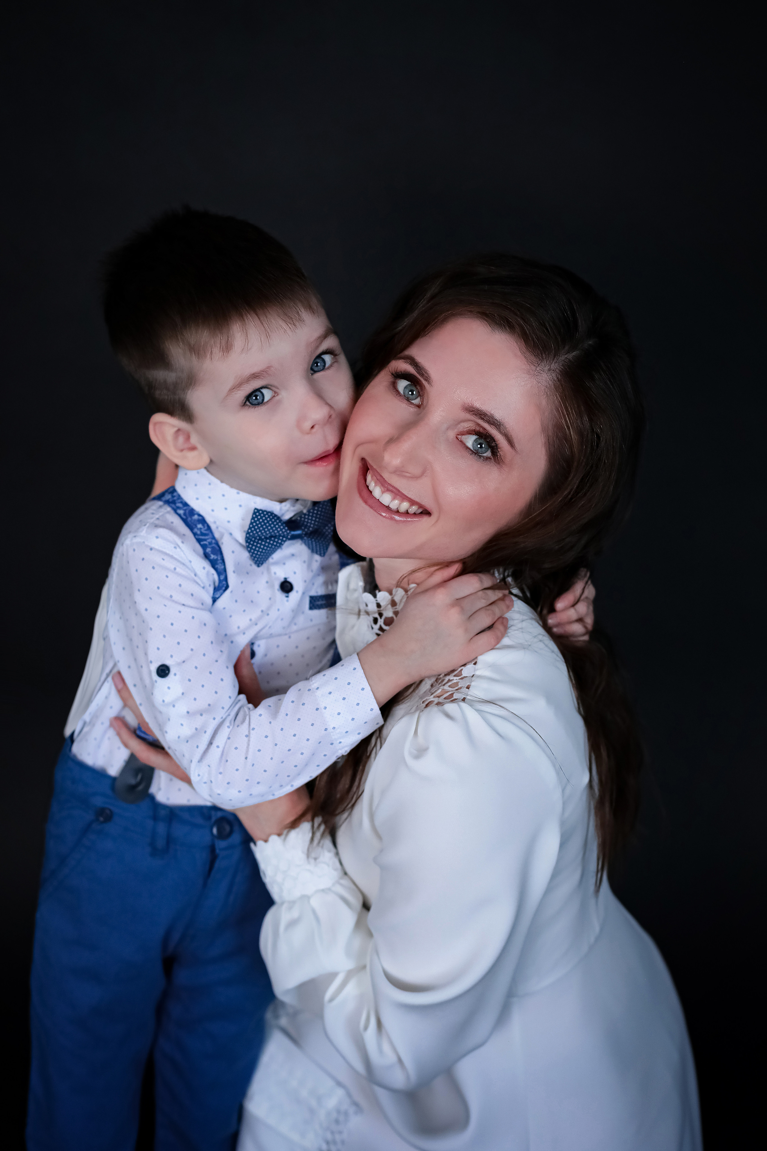 Татьяна, Илья и Ярослав. Фотограф г. Хабаровск. Семейные и индивидуальные съёмки