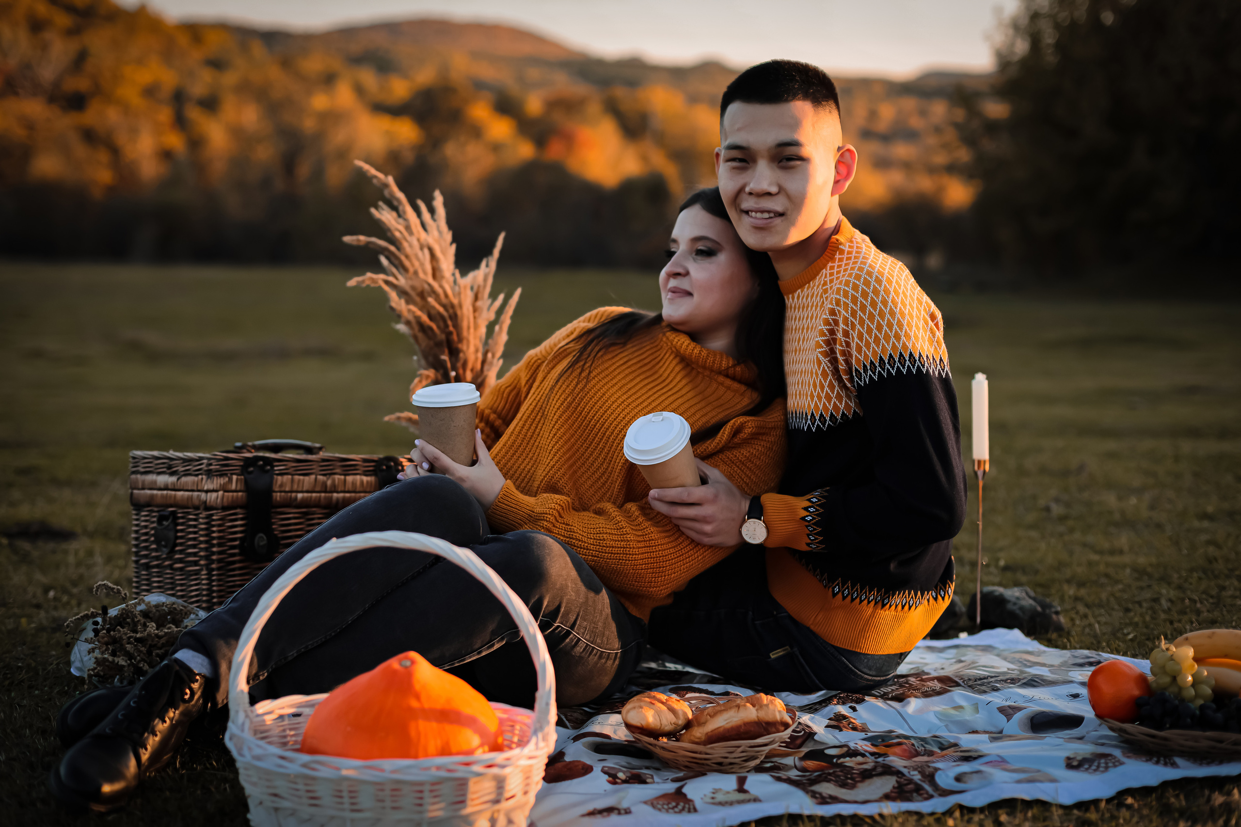 Валентина и Батор на пикнике. Фотограф г. Хабаровск. Семейные и индивидуальные съёмки