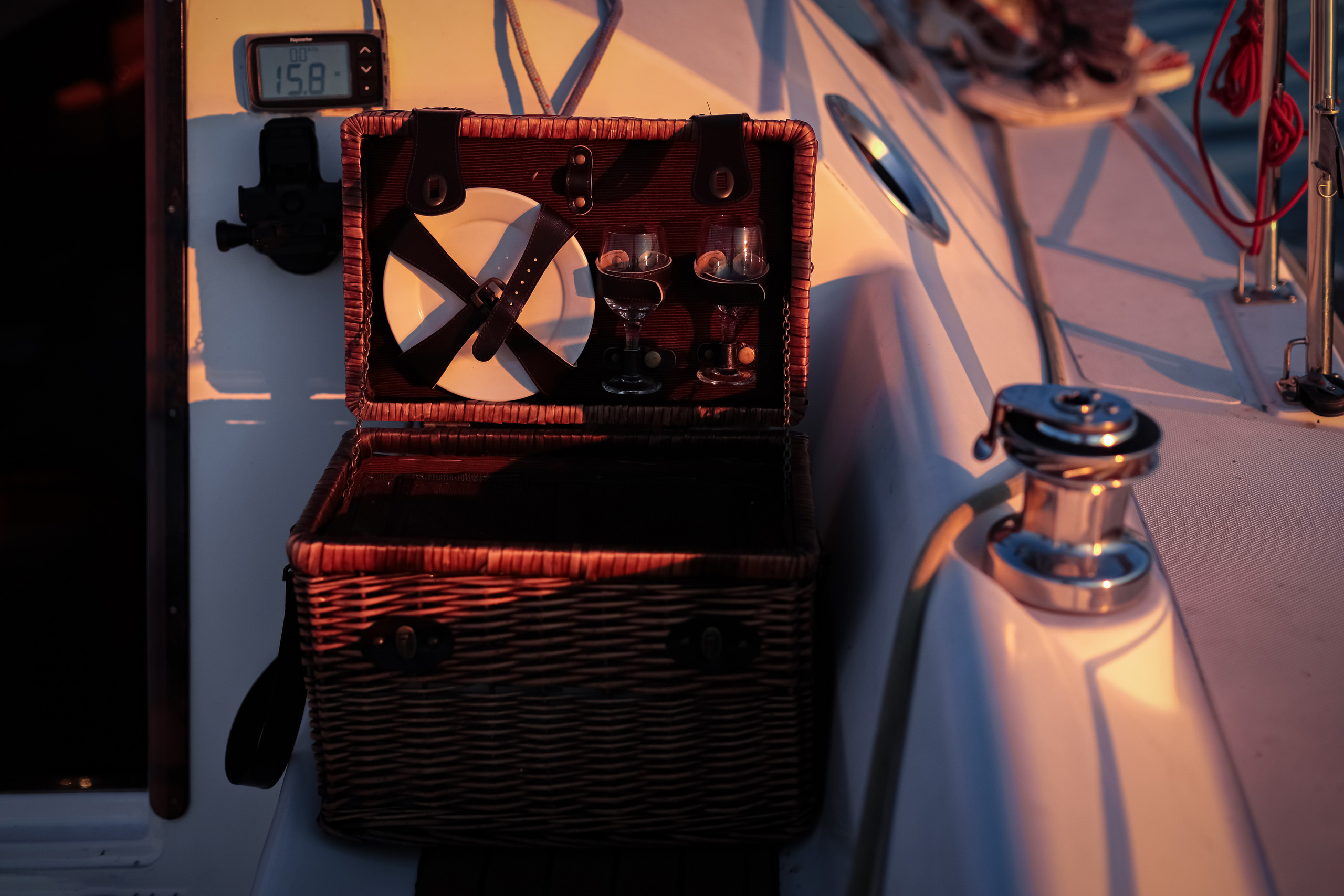 Нина и Денис на яхте. Фотограф г. Хабаровск. Семейные и индивидуальные съёмки