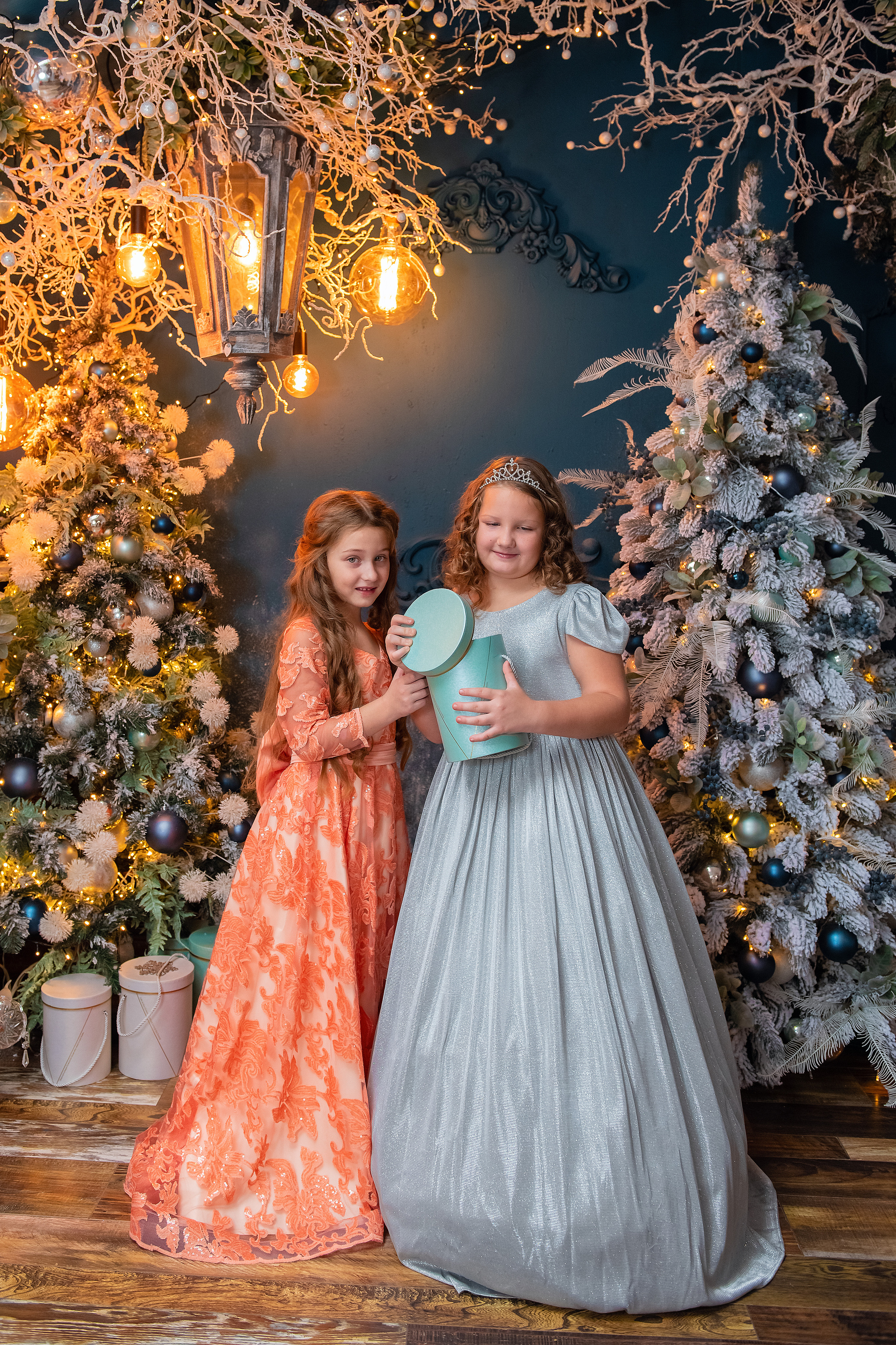 Новогодняя фотосессия для сестренок. Семейный и детский фотограф в Краснодарском крае Натали Фищенко