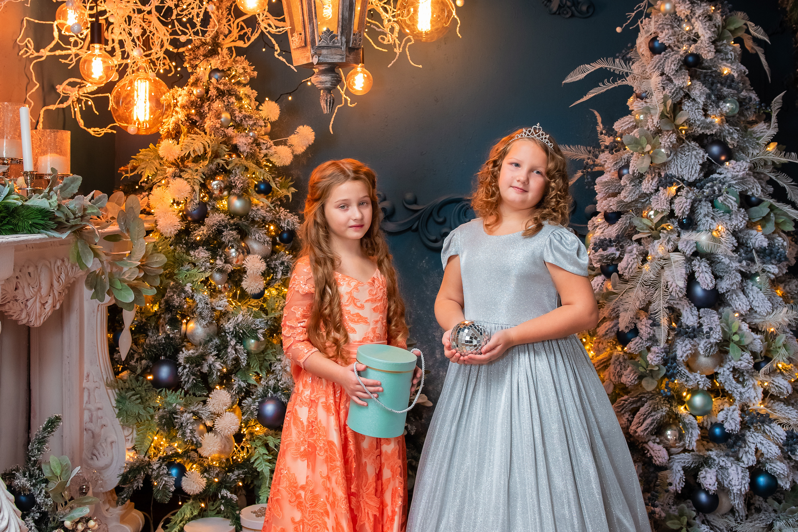 Новогодняя фотосессия для сестренок. Семейный и детский фотограф в Краснодарском крае Натали Фищенко