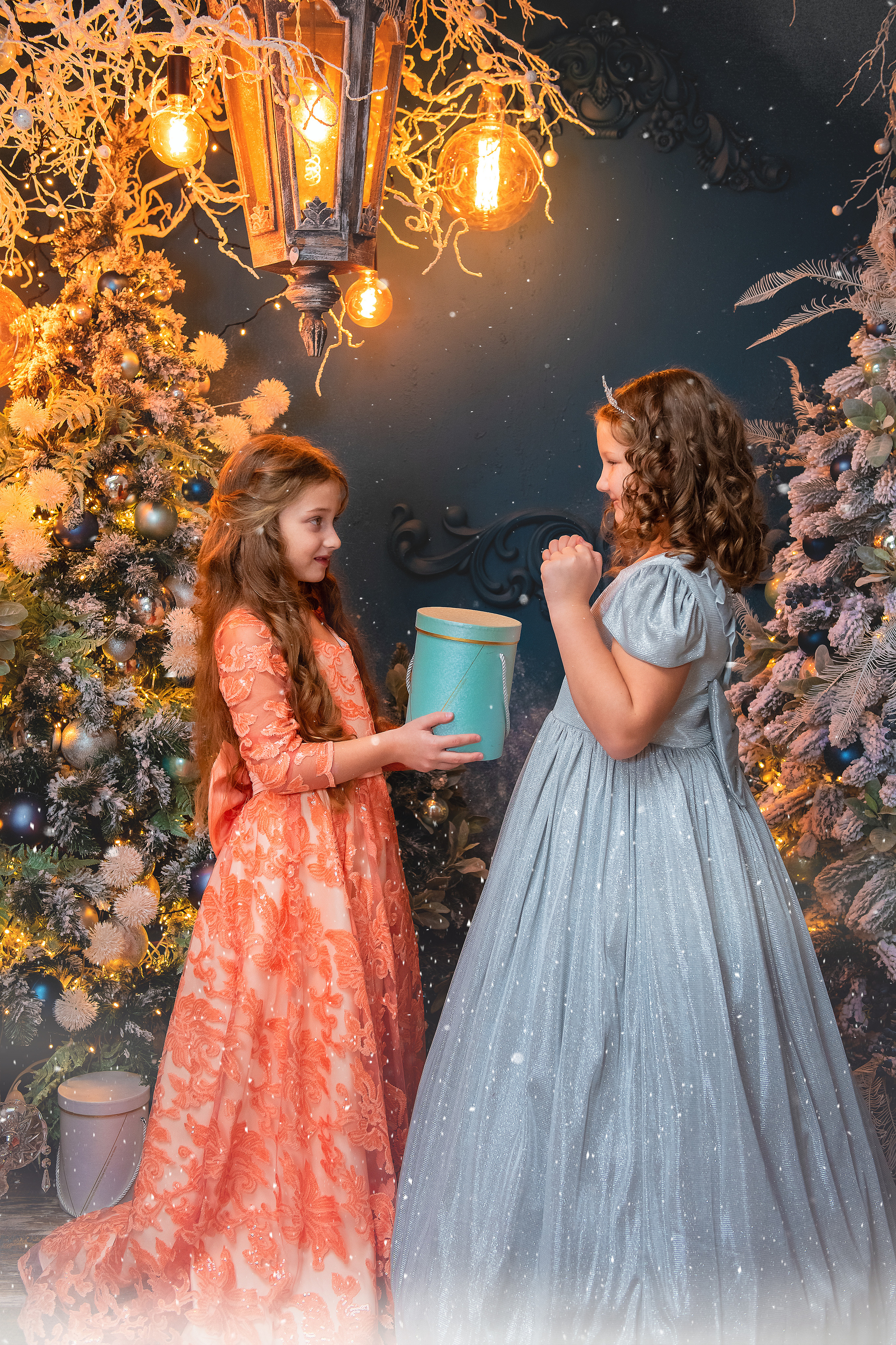 Новогодняя фотосессия для сестренок. Семейный и детский фотограф в Краснодарском крае Натали Фищенко