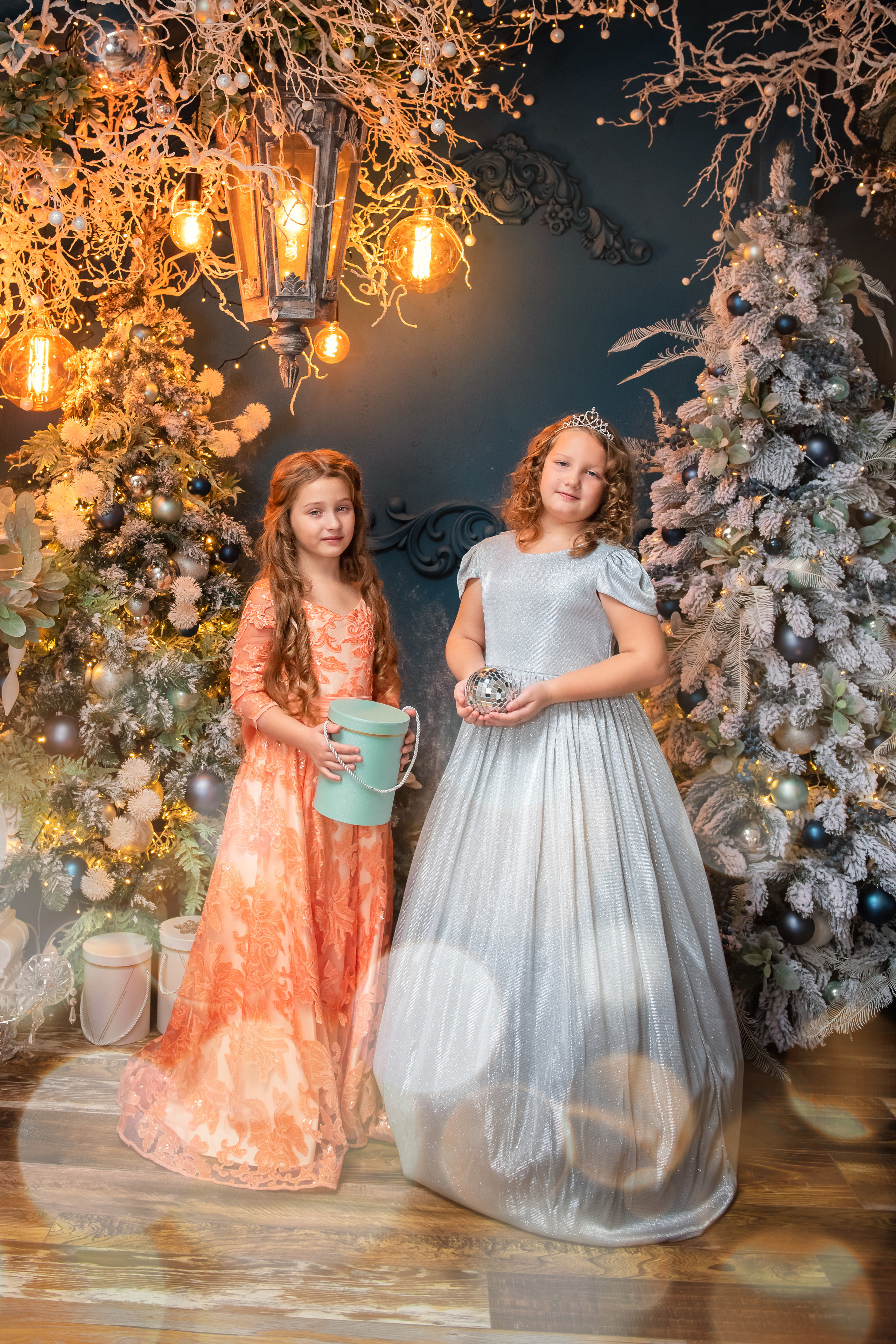 Новогодняя фотосессия для сестренок. Семейный и детский фотограф в Краснодарском крае Натали Фищенко