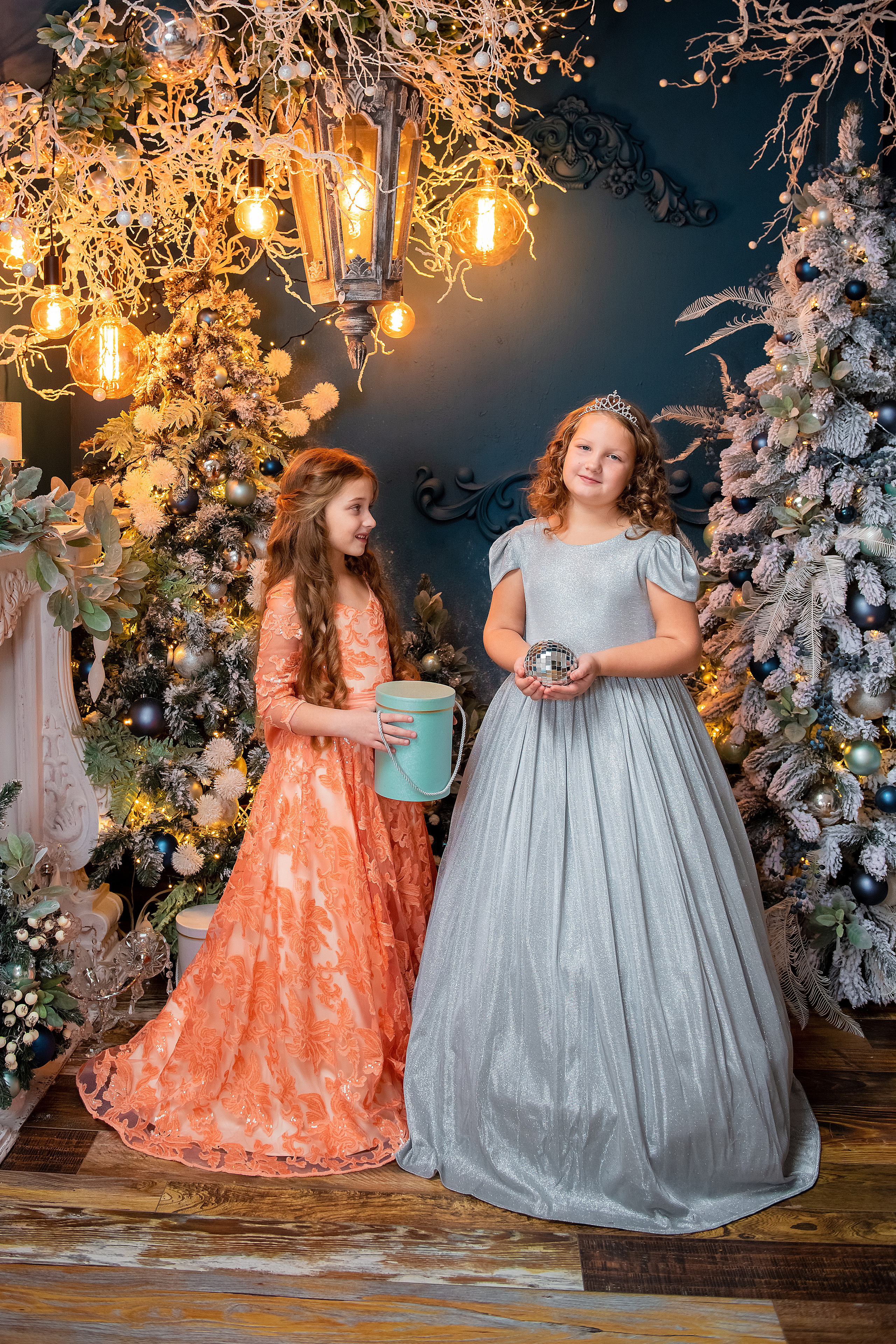 Новогодняя фотосессия для сестренок. Семейный и детский фотограф в Краснодарском крае Натали Фищенко