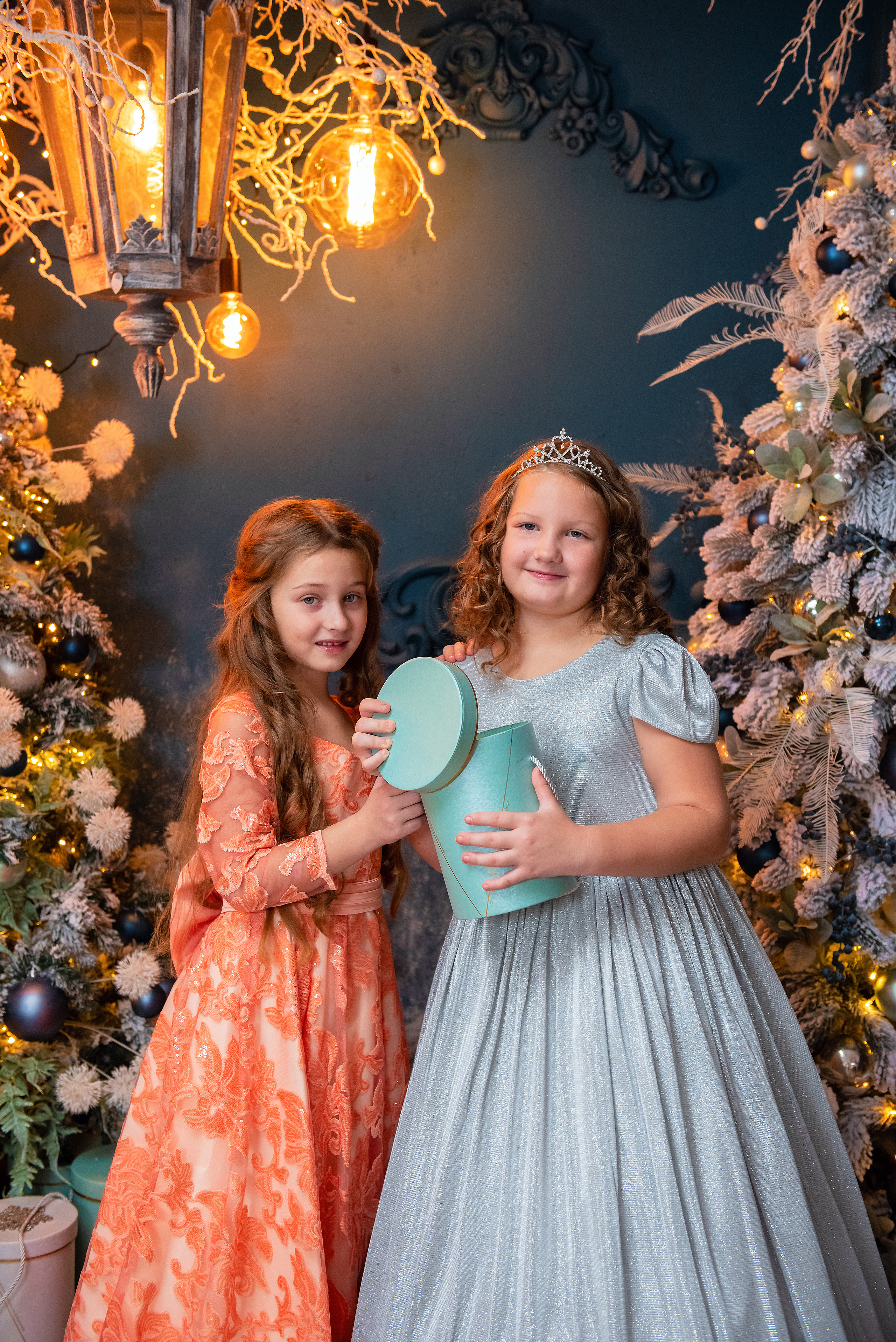 Новогодняя фотосессия для сестренок. Семейный и детский фотограф в Краснодарском крае Натали Фищенко