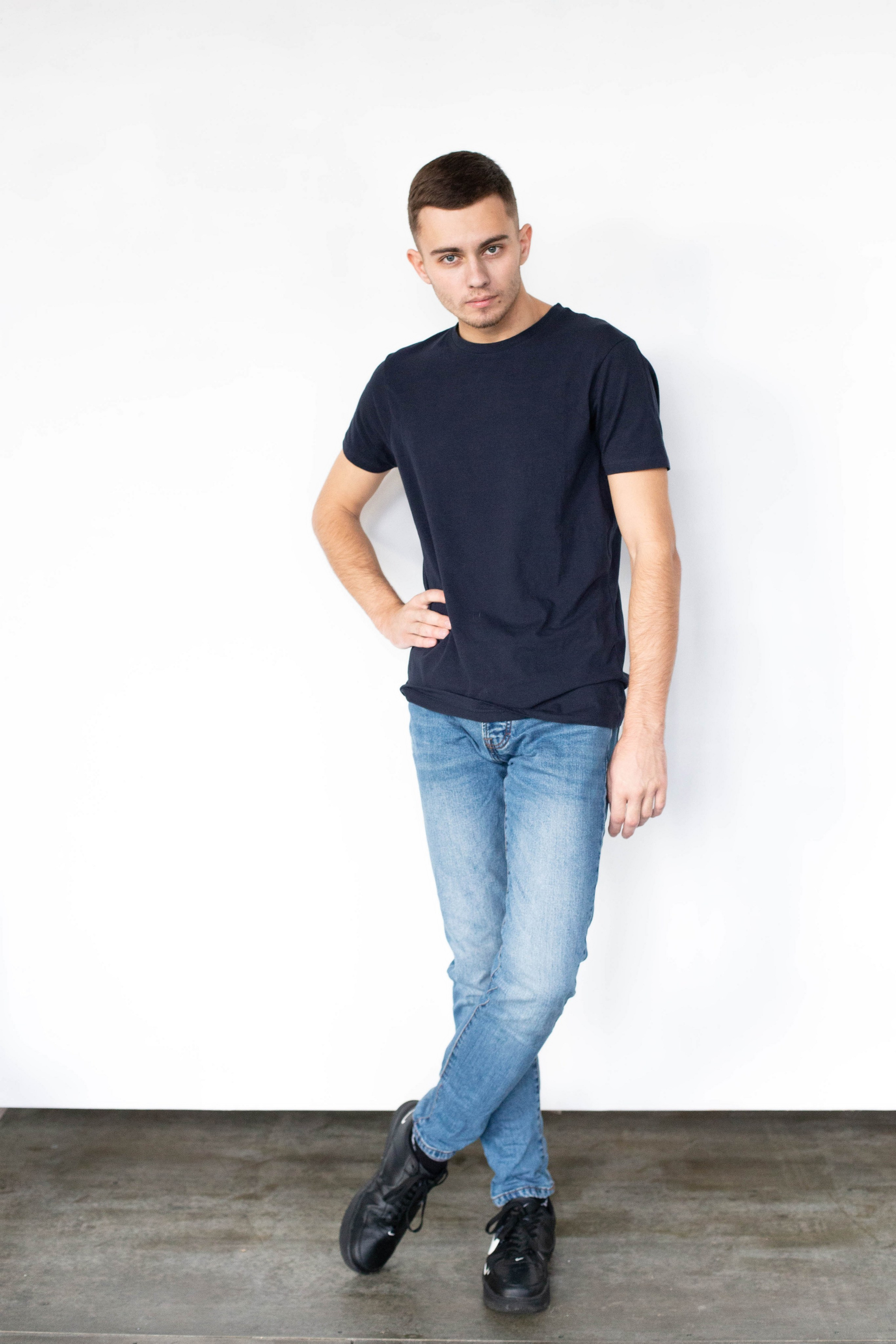 Профессиональная съемка моделей в сочинской фотостудии для модельного агентства, полароиды, снепы, снэпы. Предметный и фудфотограф в Сочи Дарина Погодаева